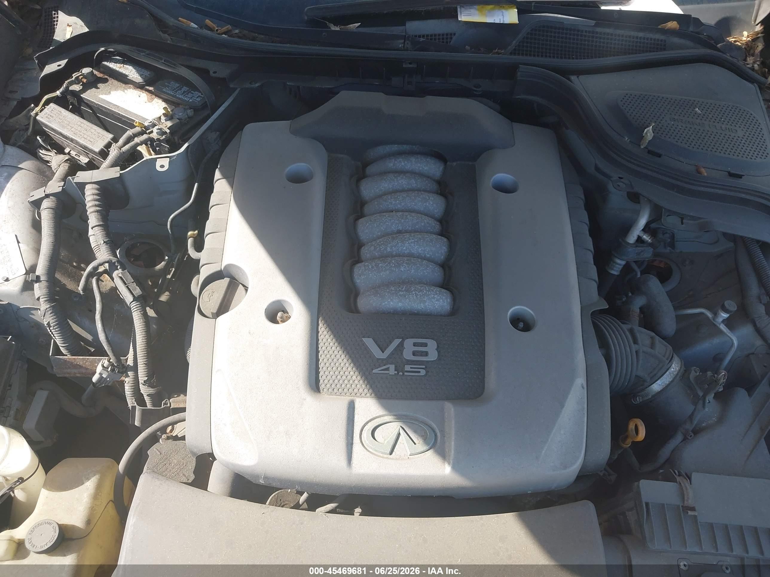 2009 Infiniti M45x   Silver vin: JNKBY01FX9M750157