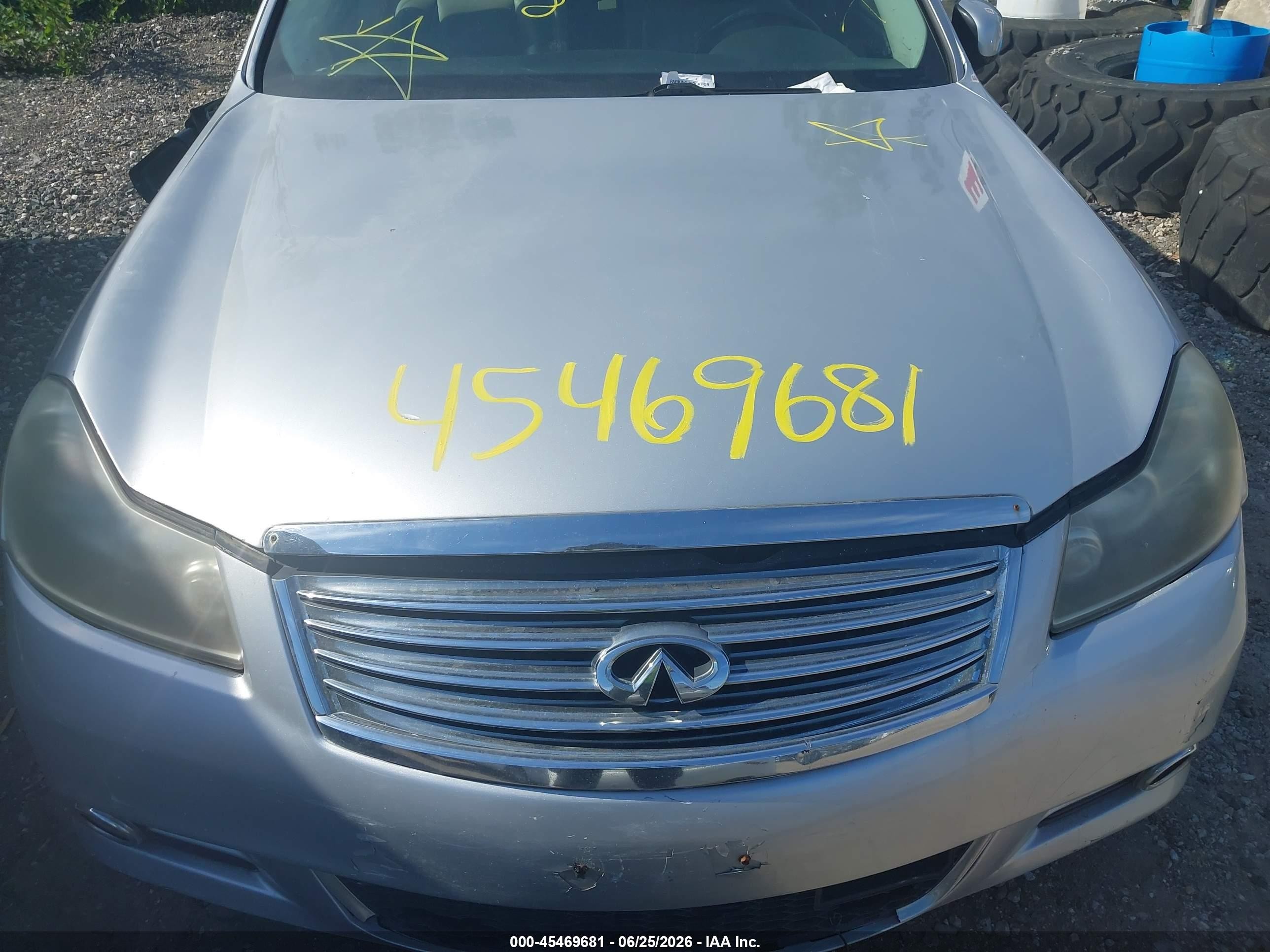 2009 Infiniti M45x   Silver vin: JNKBY01FX9M750157