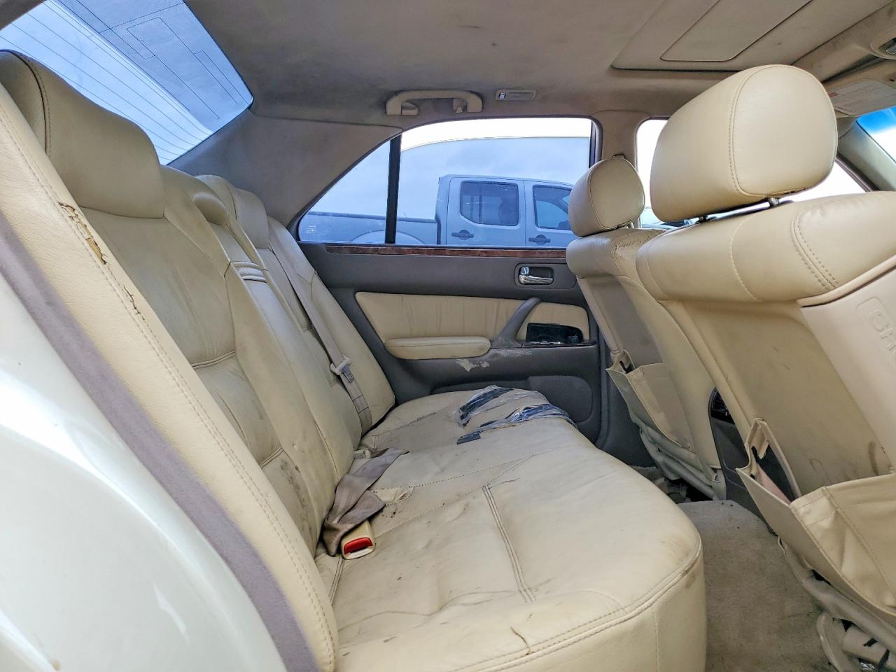 1997 Infiniti Q45 Base Beige vin: JNKBY31A1VM302342