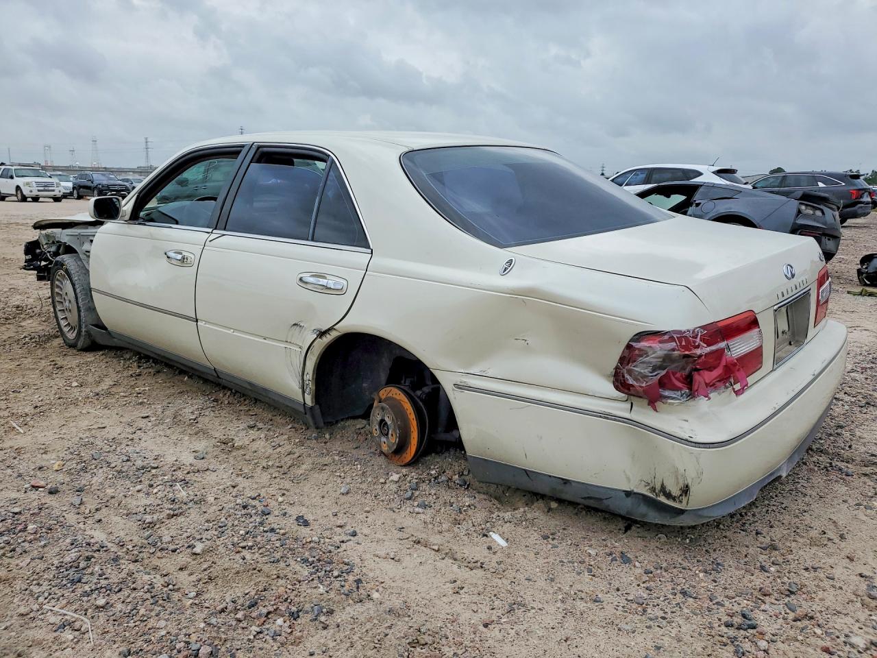 1997 Infiniti Q45 Base Beige vin: JNKBY31A1VM302342
