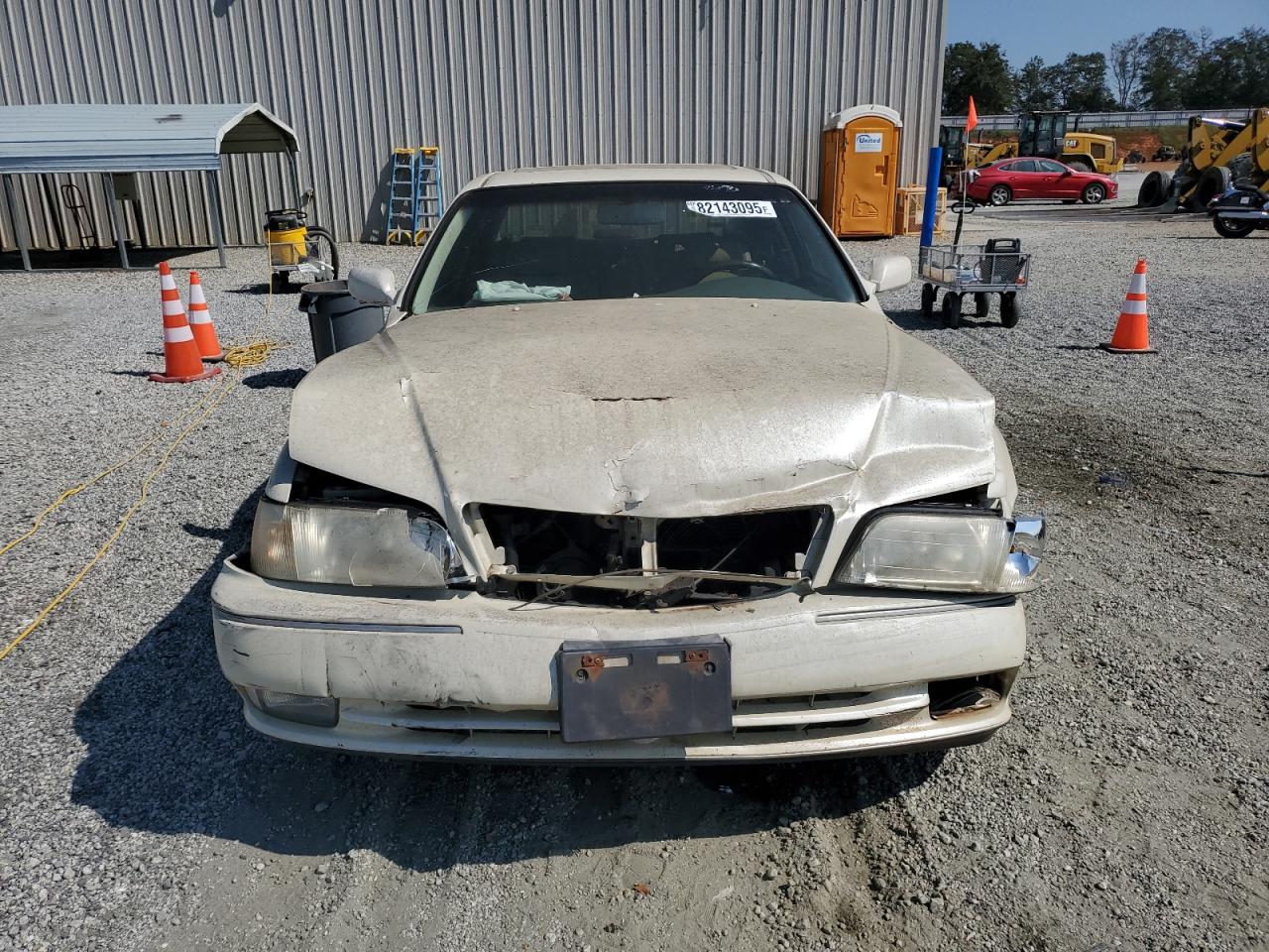 1998 Infiniti Q45 Base Beige vin: JNKBY31A2WM404198