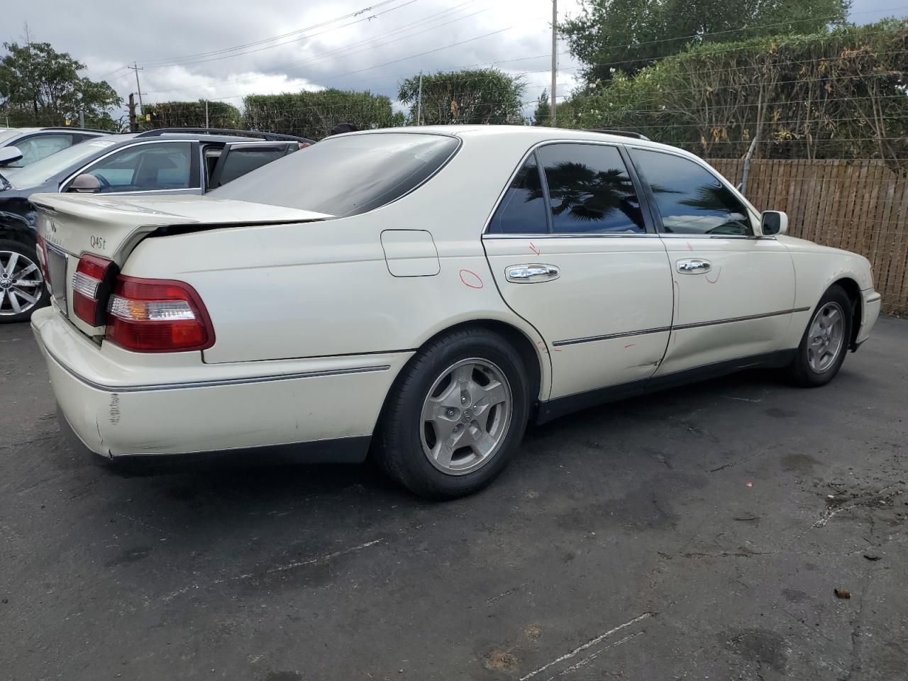 1997 Infiniti Q45 Base Beige vin: JNKBY31A3VM302696