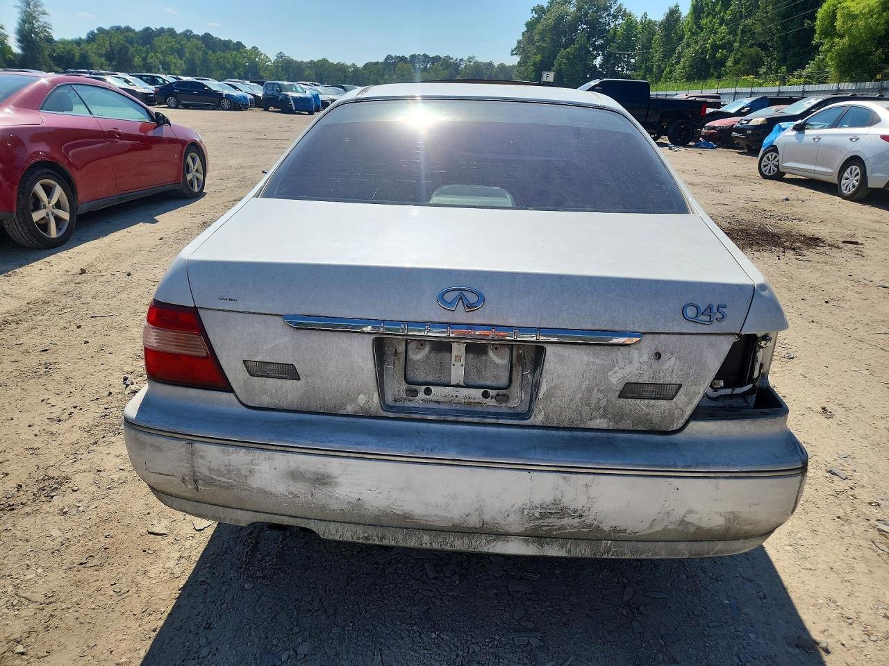 1999 Infiniti Q45 Base White vin: JNKBY31A3XM600281