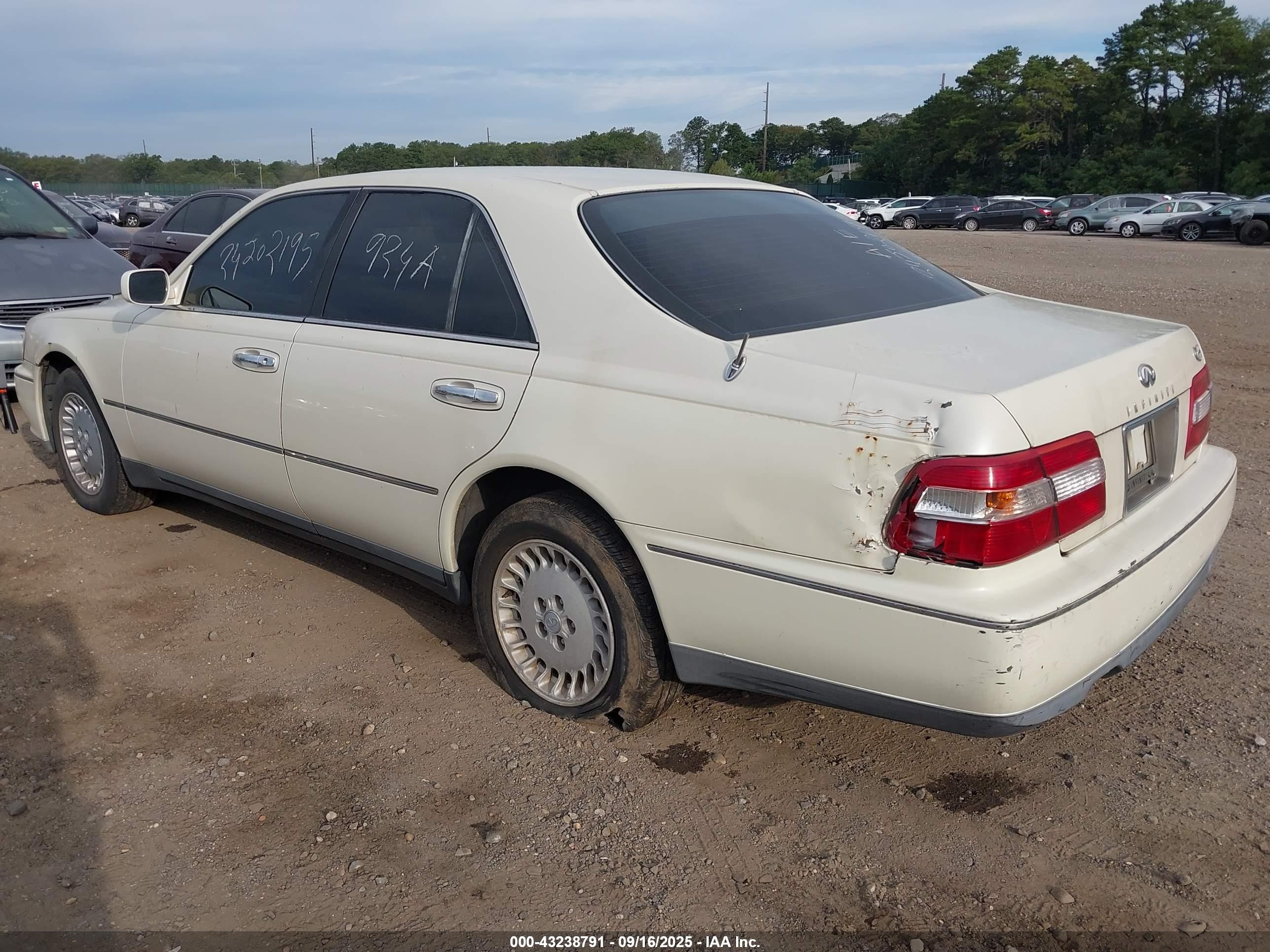 1997 Infiniti Q45 Touring White vin: JNKBY31A5VM304577