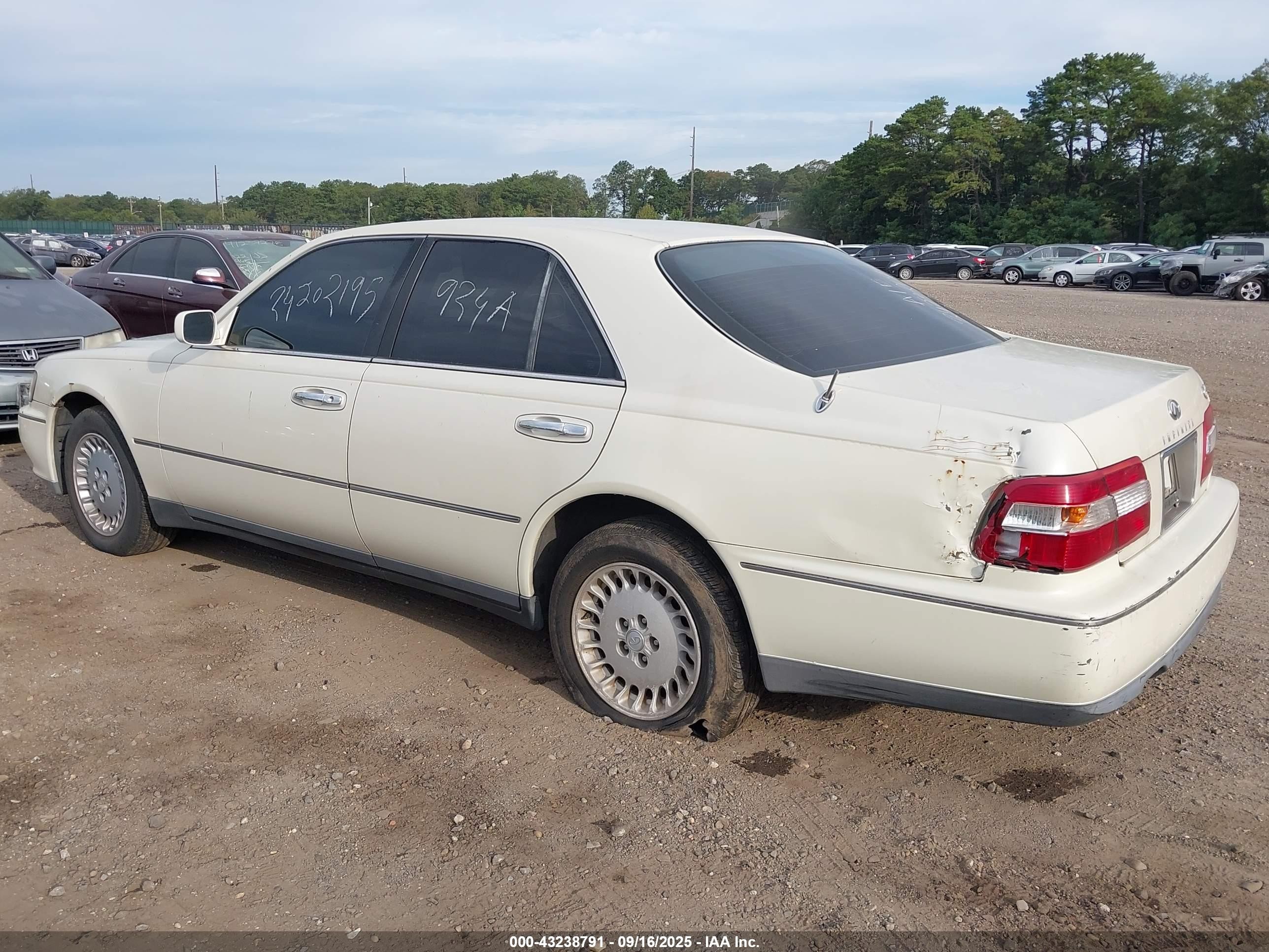 1997 Infiniti Q45 Touring White vin: JNKBY31A5VM304577