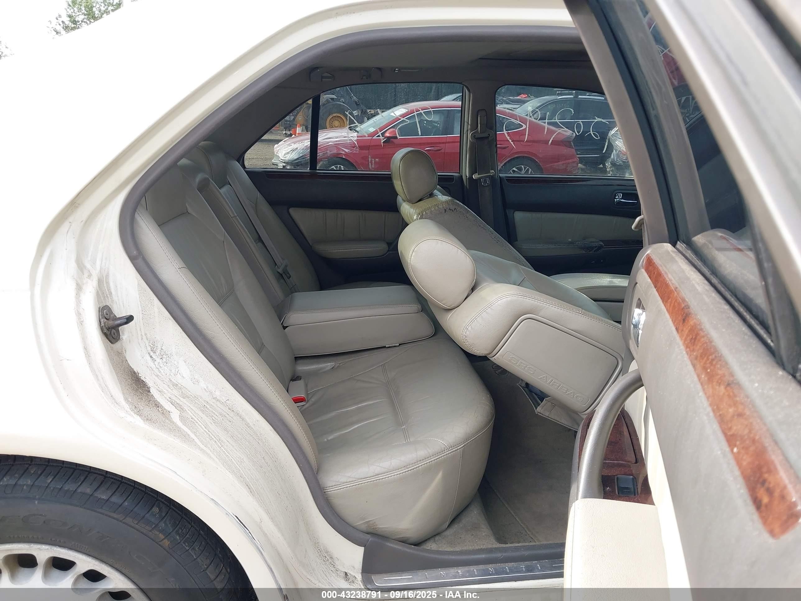 1997 Infiniti Q45 Touring White vin: JNKBY31A5VM304577