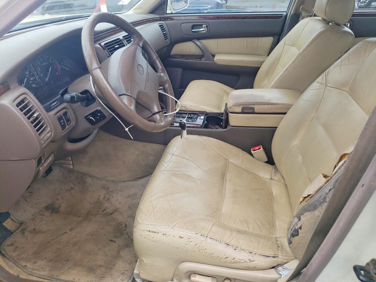 1998 Infiniti Q45 Base White vin: JNKBY31A5WM501685