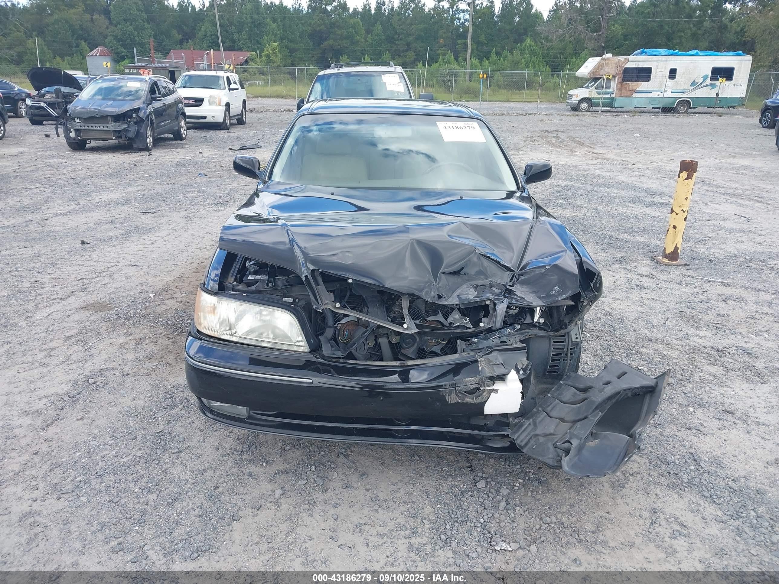 1998 Infiniti Q45 Touring Black vin: JNKBY31A6WM502652