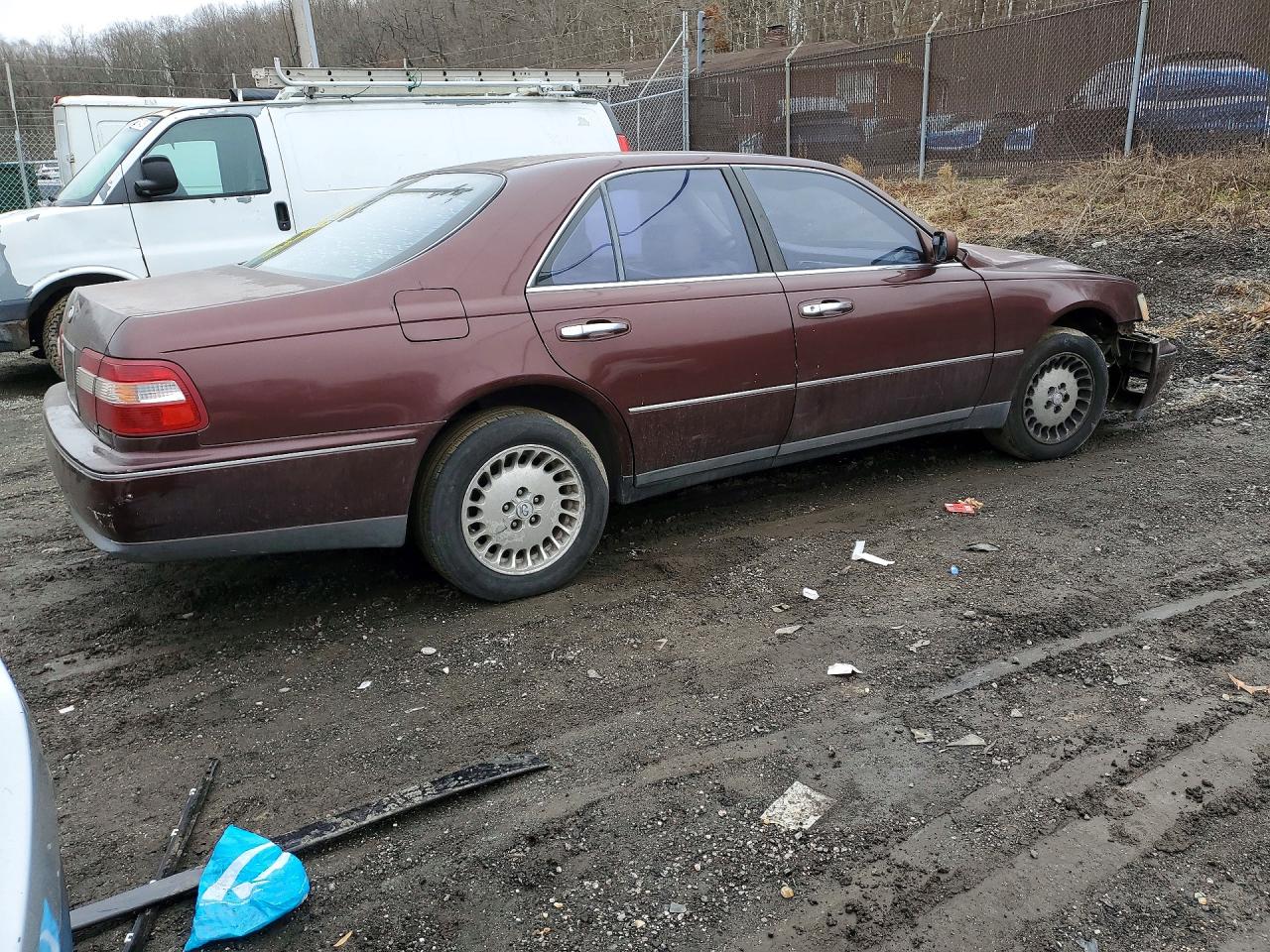 1998 Infiniti Q45 Base Burgundy vin: JNKBY31A8WM400365