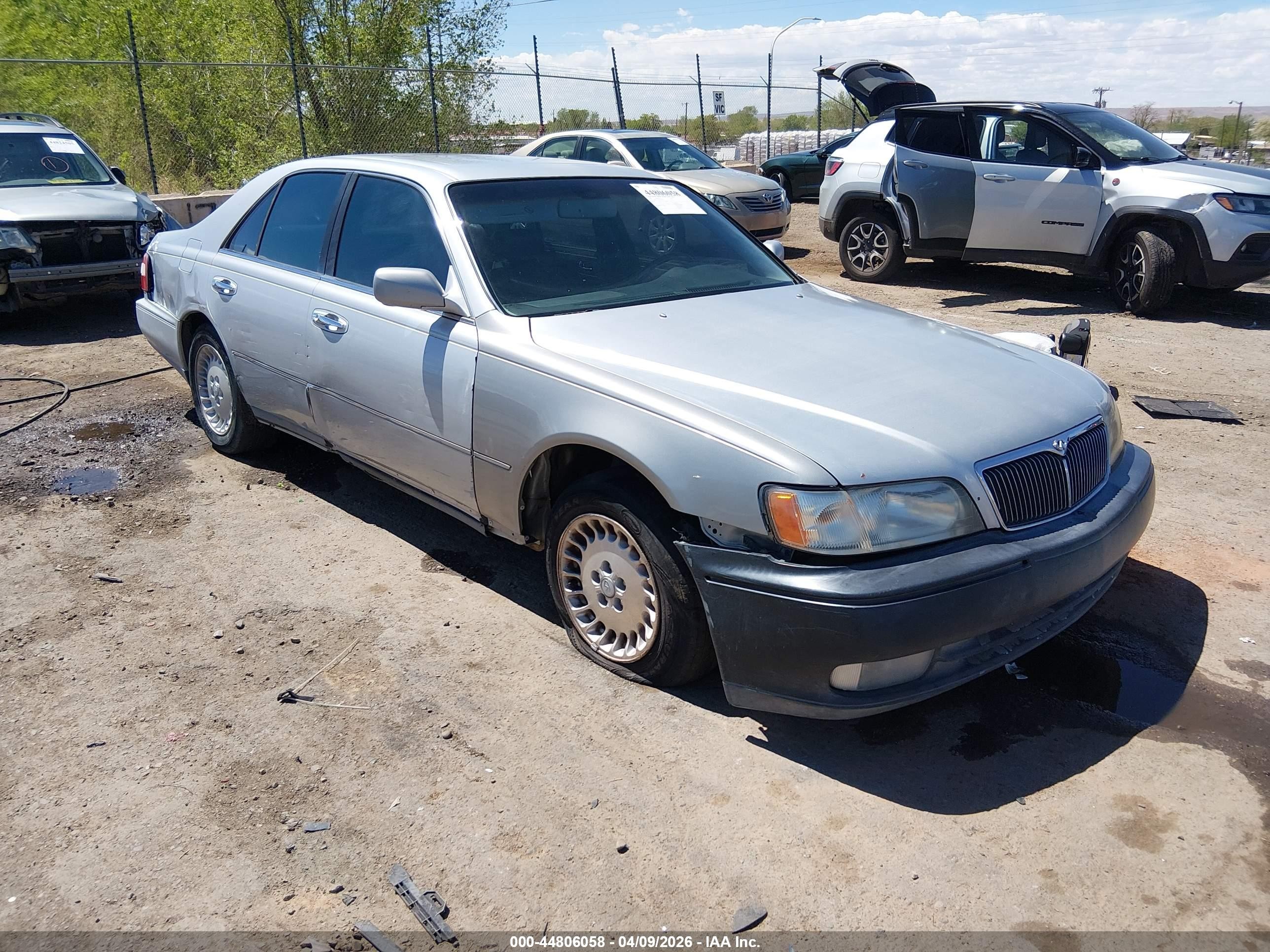 1998 Infiniti Q45 Touring Silver vin: JNKBY31AXWM403428