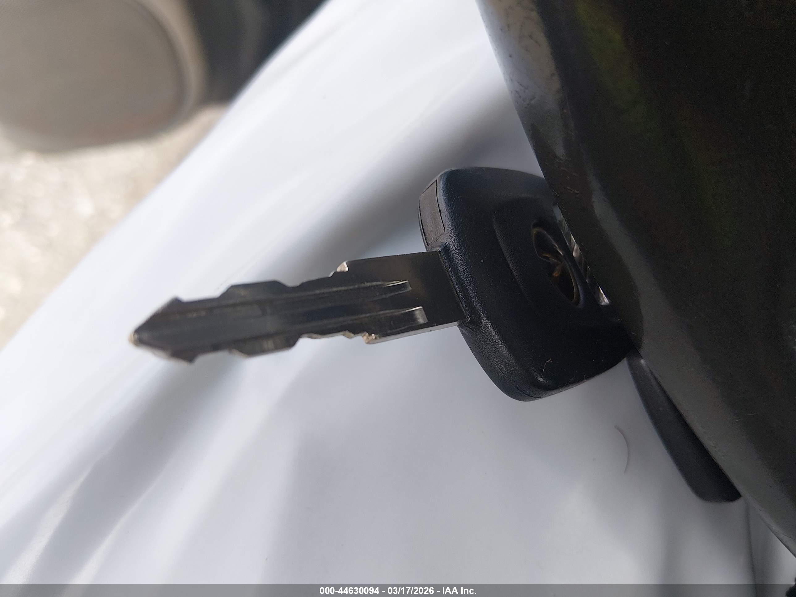 1999 Infiniti I30 Limited/standard/touring Серебряный vin: JNKCA21A1XT757428