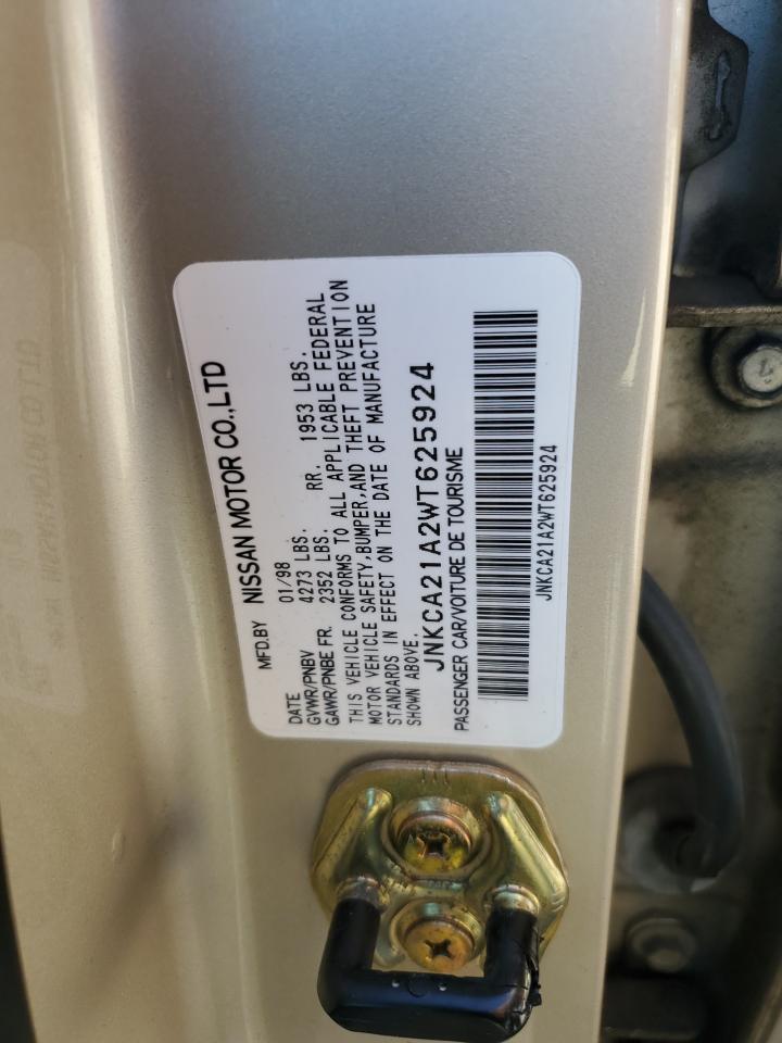 1998 Infiniti I30 Gold vin: JNKCA21A2WT625924