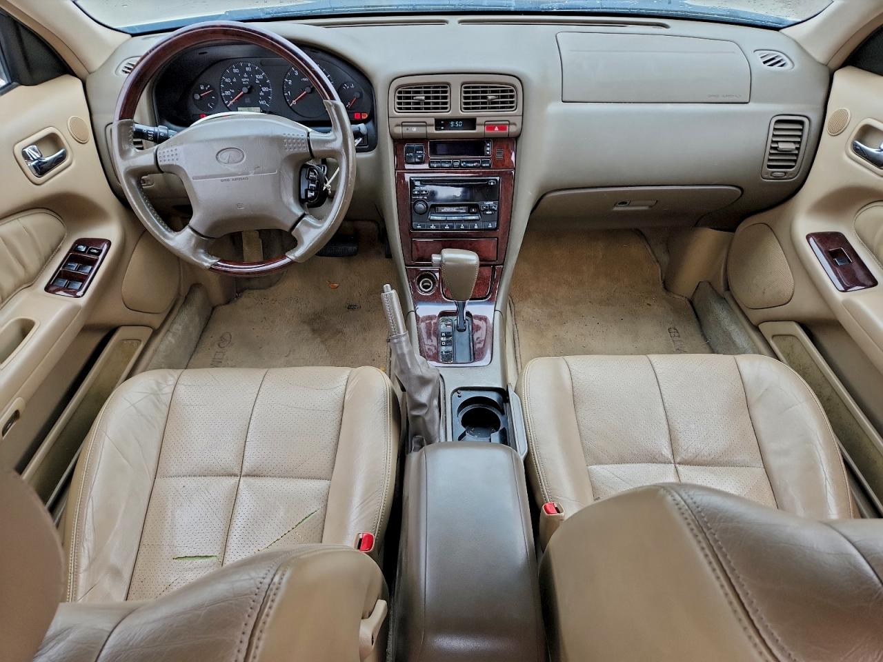 1999 Infiniti I30 Золотой vin: JNKCA21A2XT771127