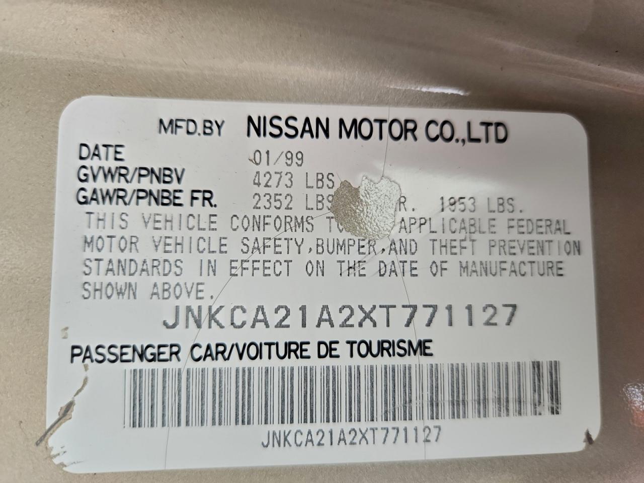 1999 Infiniti I30 Золотой vin: JNKCA21A2XT771127