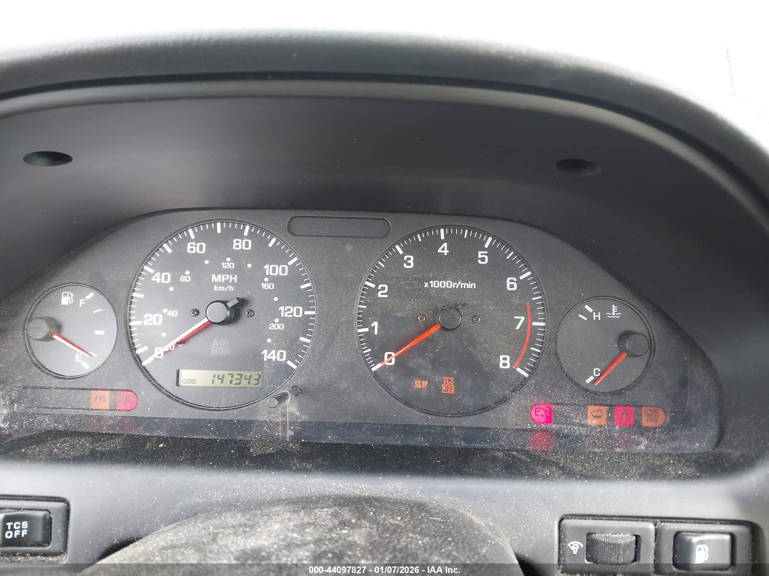 1999 Infiniti I30 Limited/standard/touring Серебряный vin: JNKCA21A8XT752114