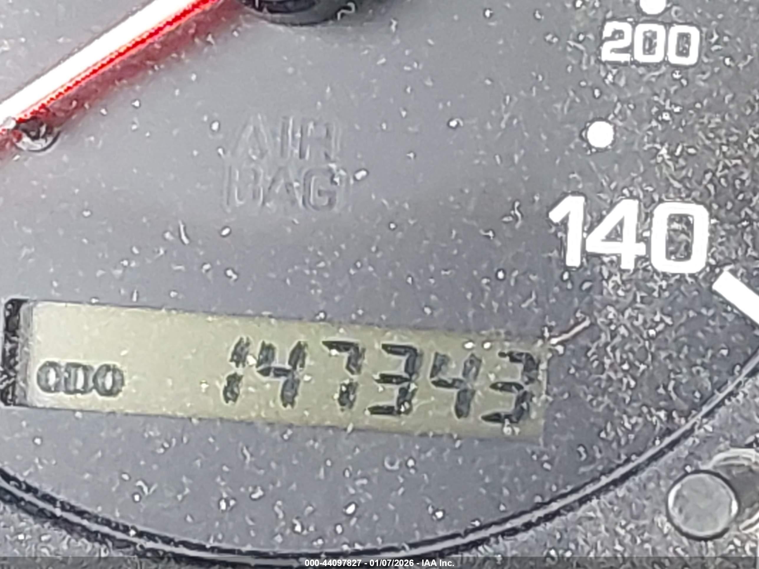 1999 Infiniti I30 Limited/standard/touring Серебряный vin: JNKCA21A8XT752114