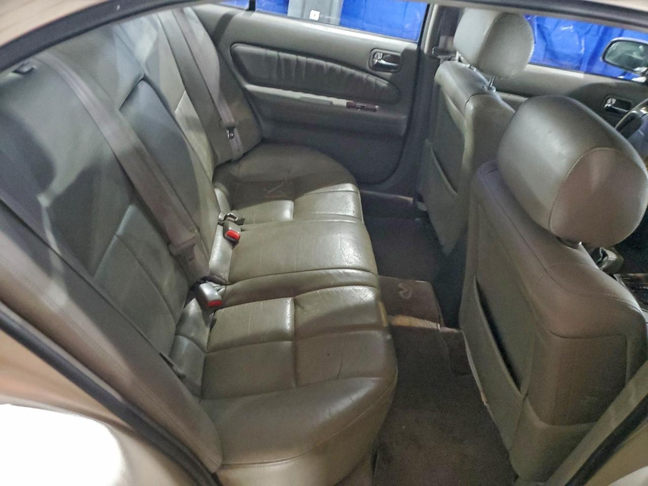 1999 Infiniti I30 Бежевый vin: JNKCA21A8XT763906