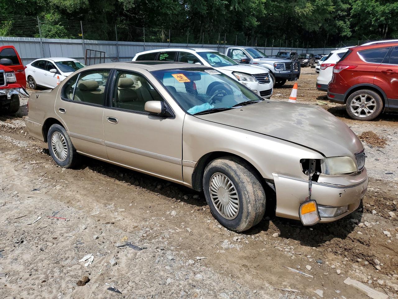 1998 Infiniti I30 Base Gold vin: JNKCA21A9WT600664