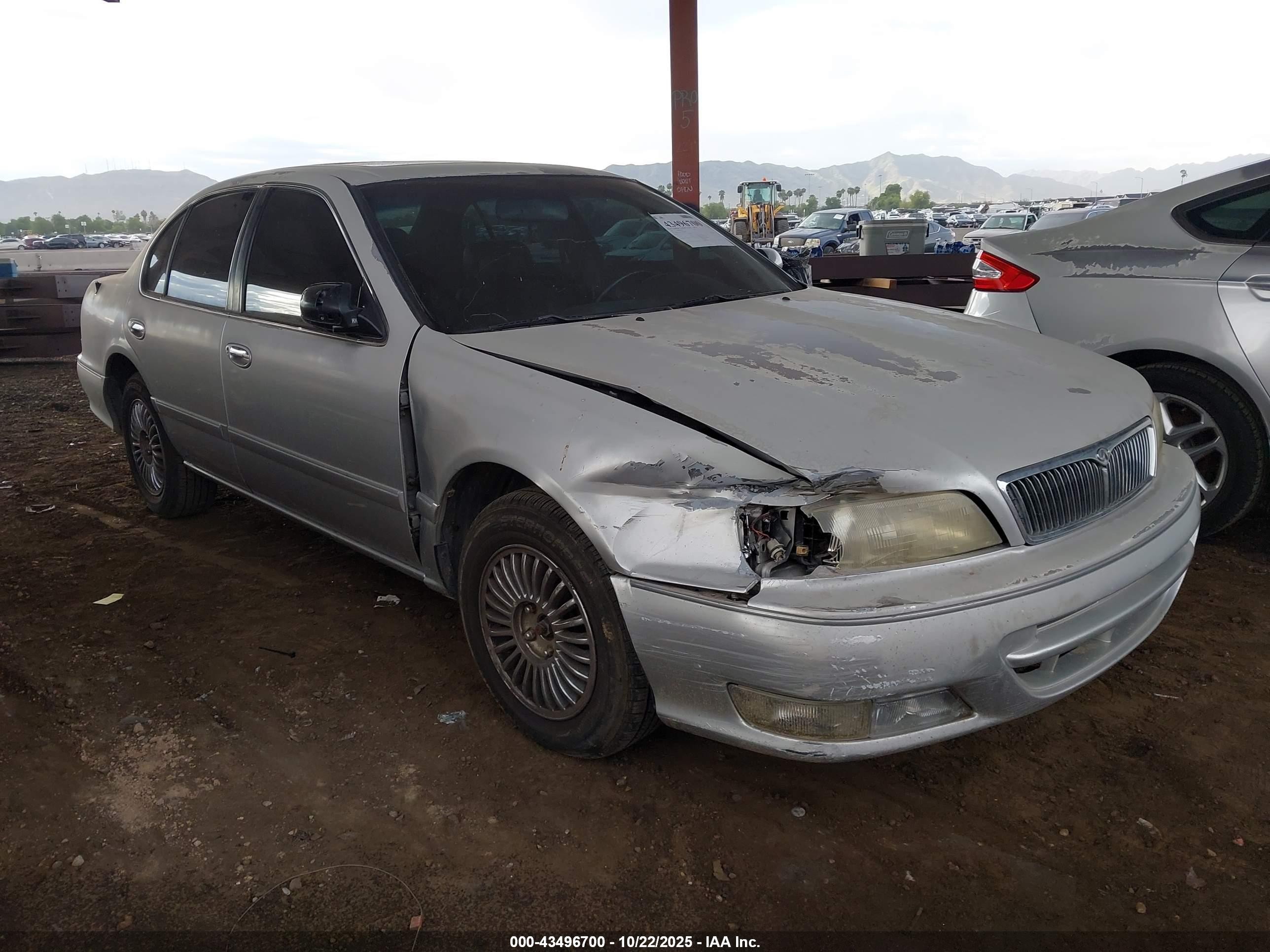 1997 Infiniti I30 Standard (m5)/touring Серебряный vin: JNKCA21D3VT500858