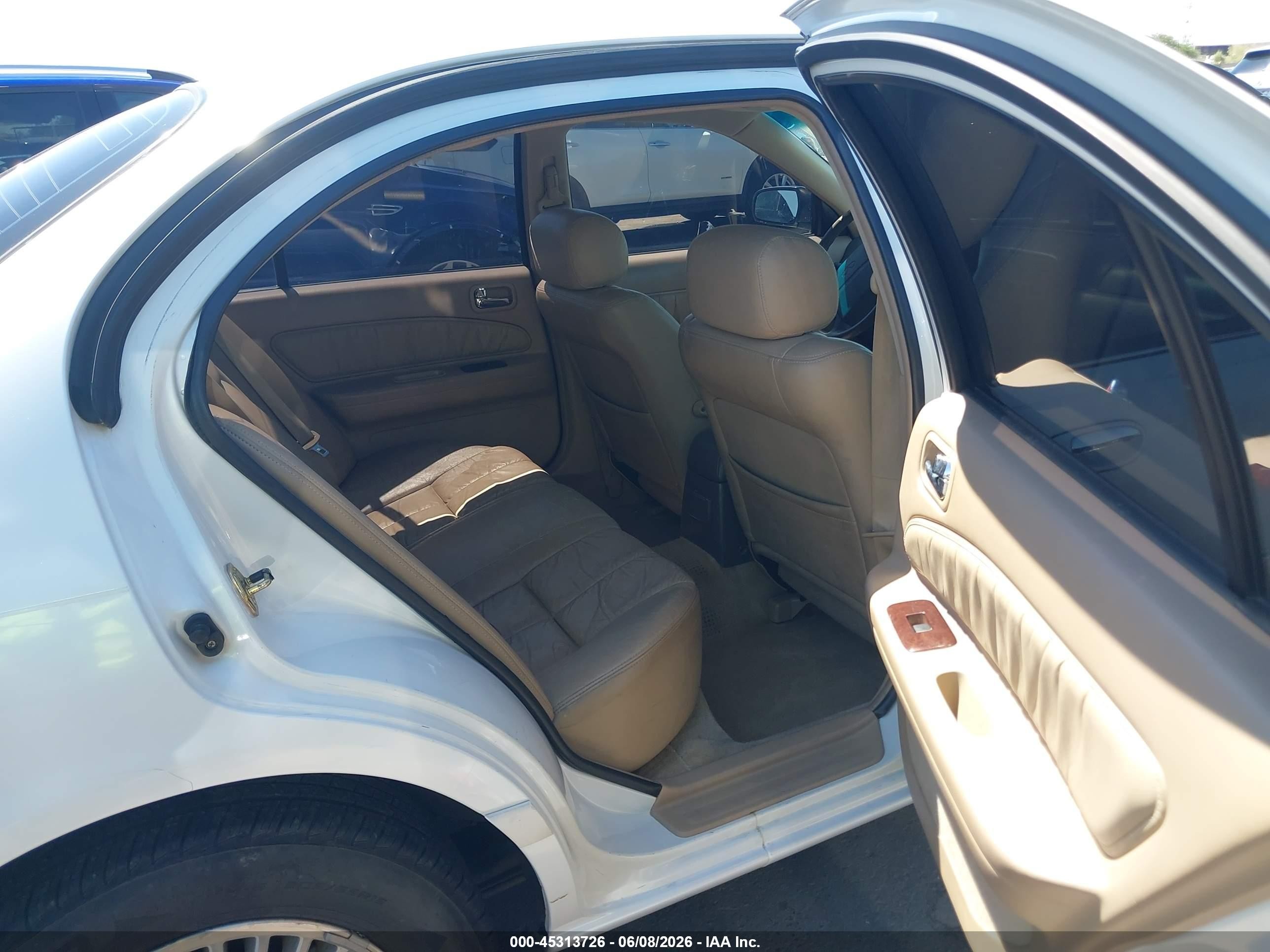 1997 Infiniti I30 Touring White vin: JNKCA21D7VT402271