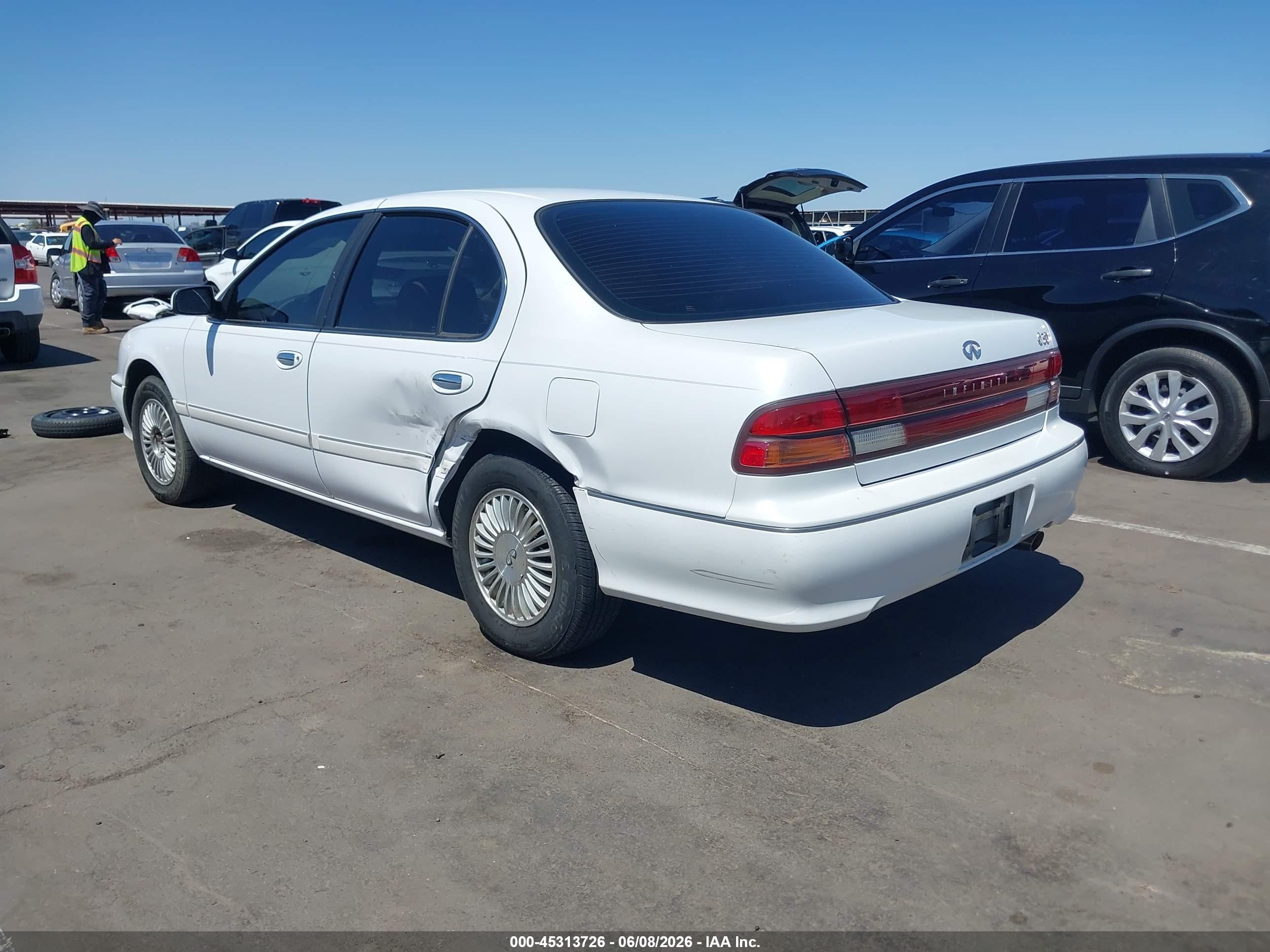 1997 Infiniti I30 Touring White vin: JNKCA21D7VT402271