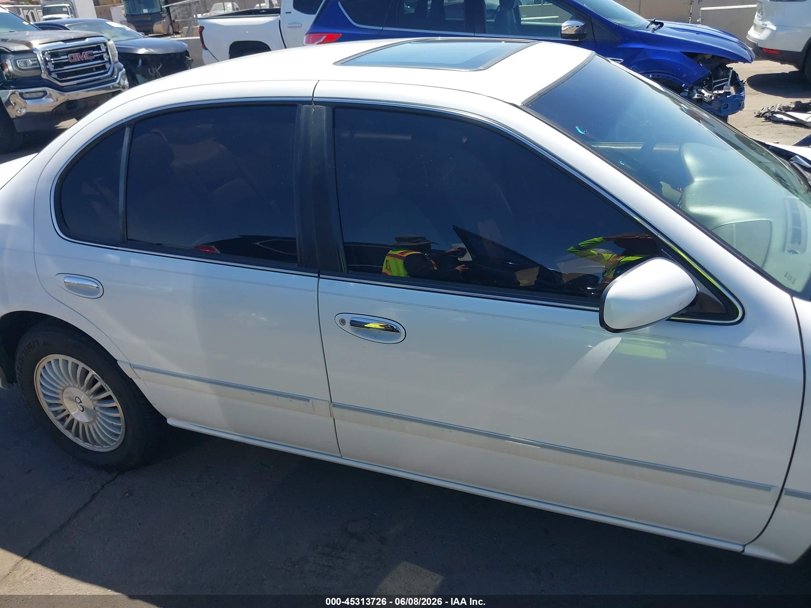 1997 Infiniti I30 Touring White vin: JNKCA21D7VT402271