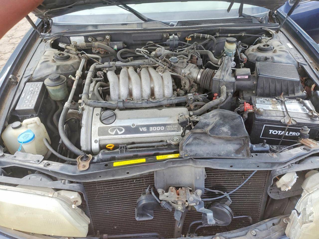 1997 Infiniti I30 Base Blue vin: JNKCA21D9VT508219