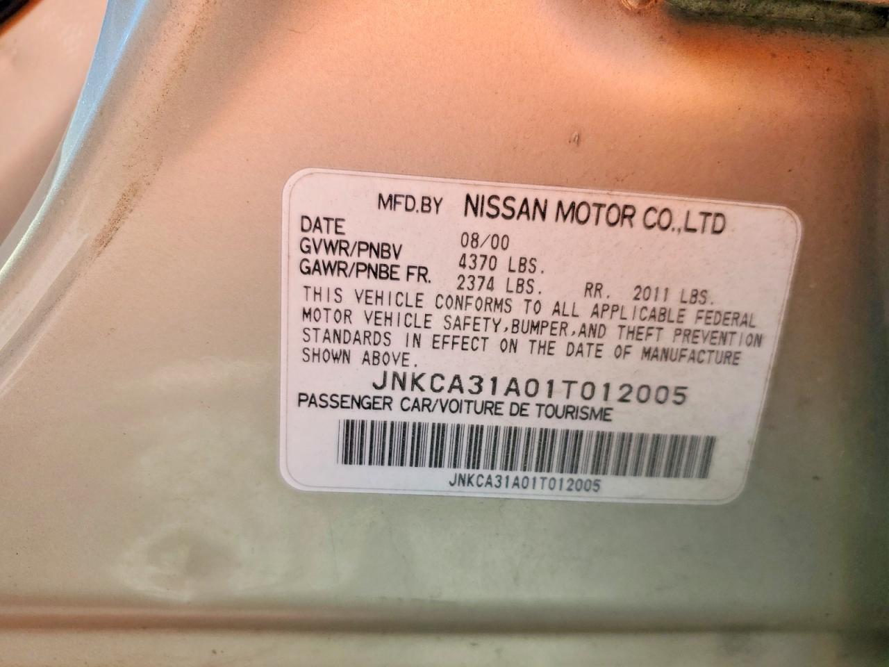 2001 Infiniti I30 Base Золотой vin: JNKCA31A01T012005