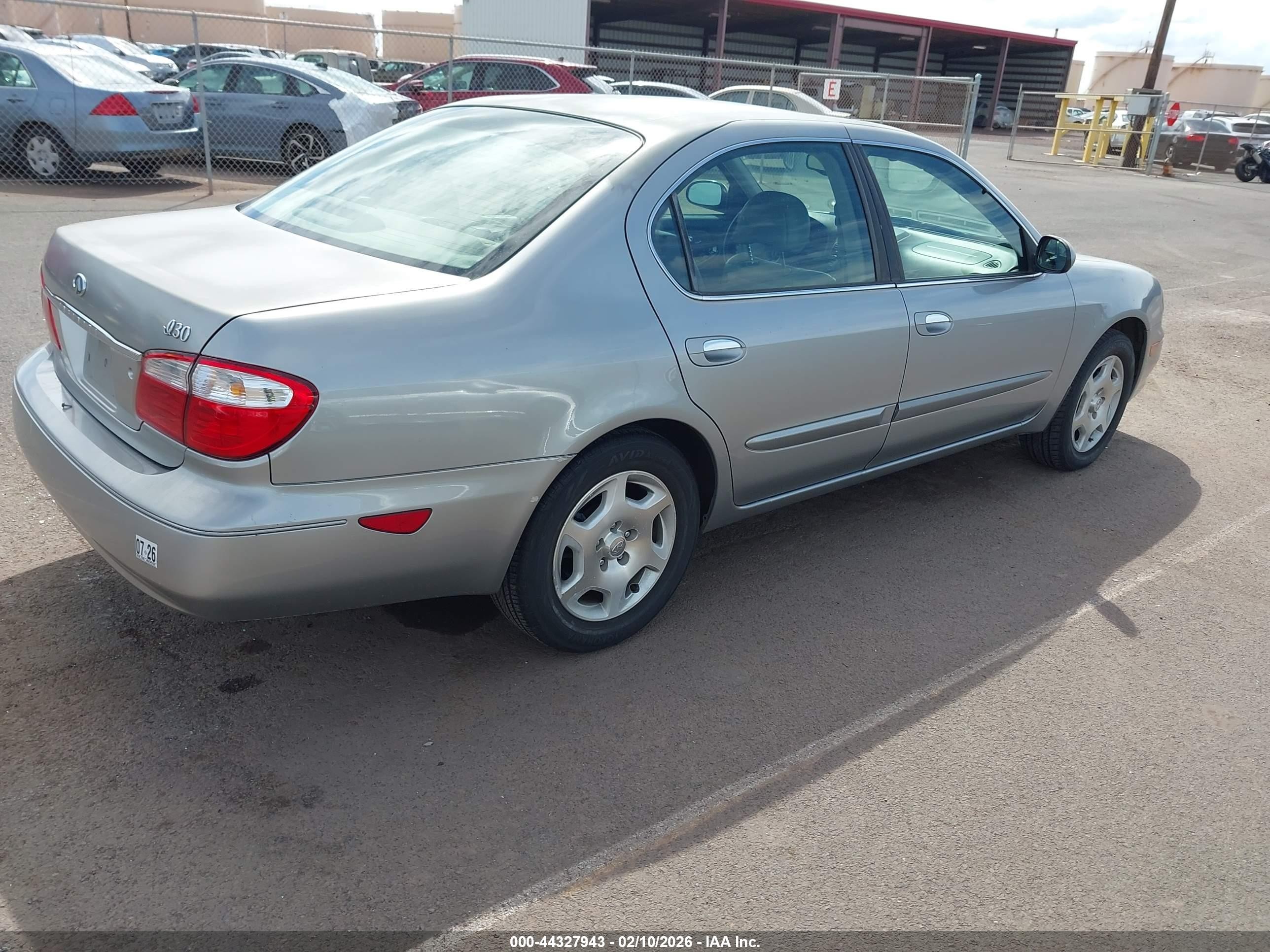 2001 Infiniti I30 Luxury Tan vin: JNKCA31A01T018970