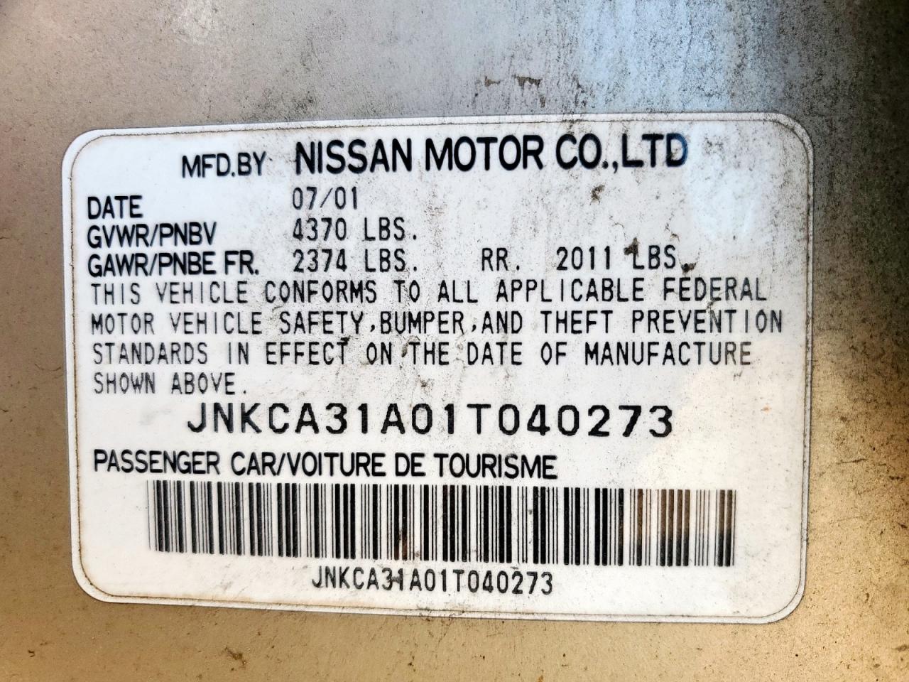 2001 Infiniti I30 Gold vin: JNKCA31A01T040273