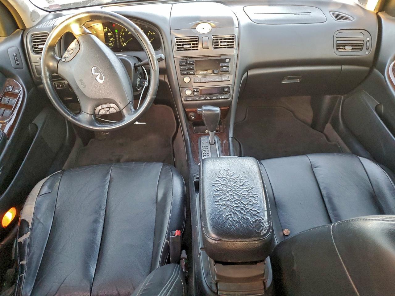 2001 Infiniti I30 Silver vin: JNKCA31A21T033003