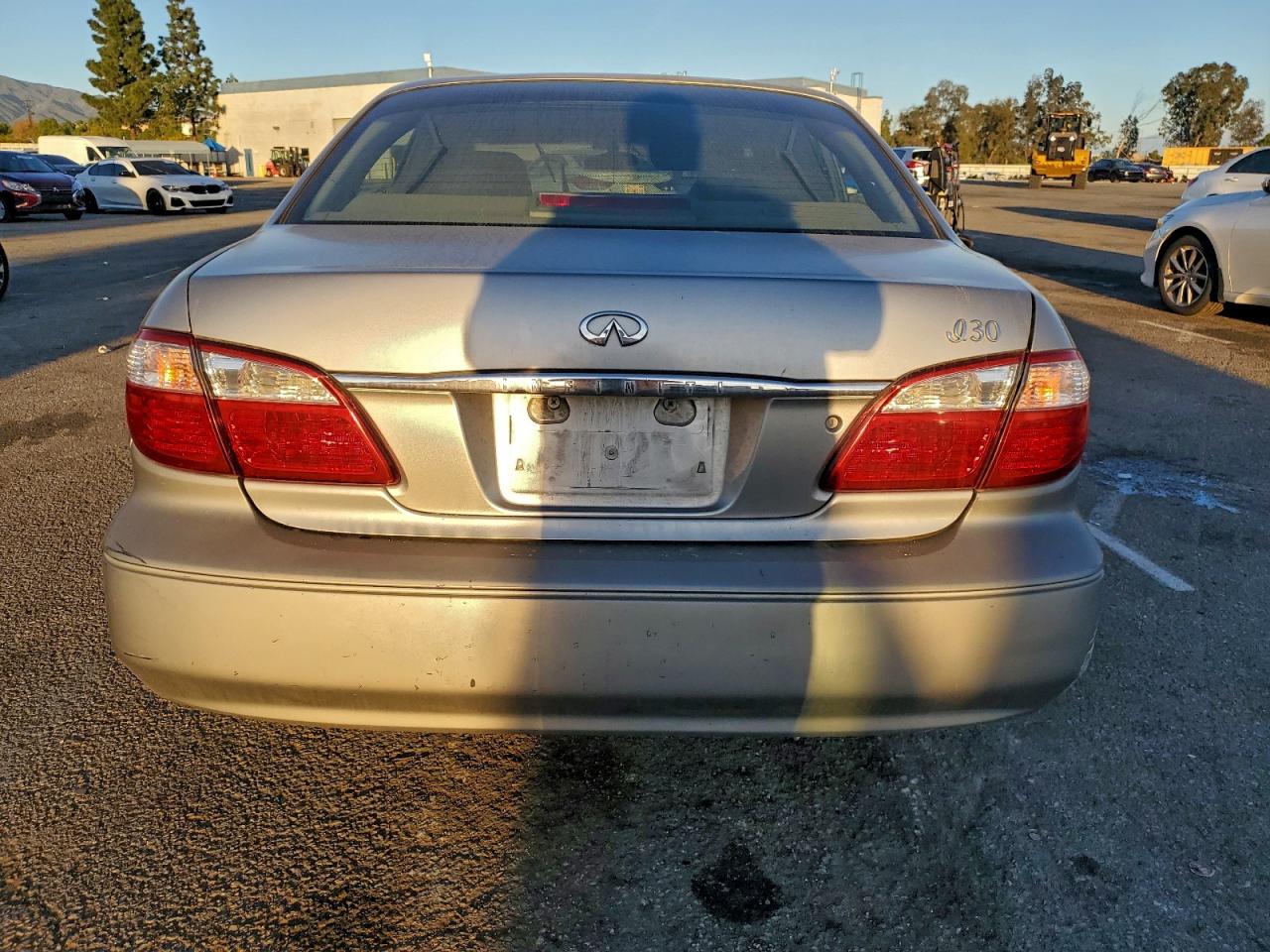 2001 Infiniti I30 Silver vin: JNKCA31A21T033003