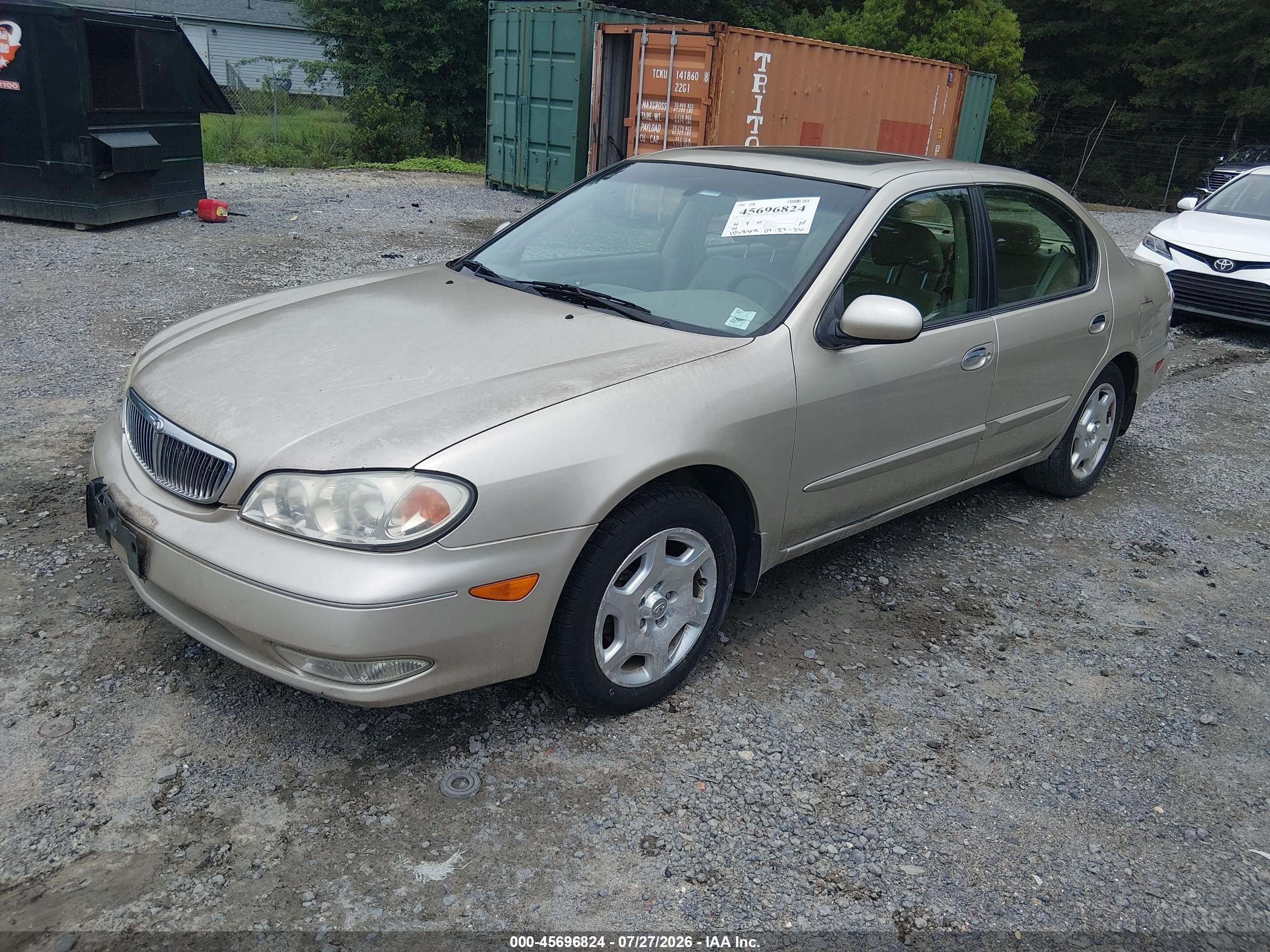 2001 Infiniti I30 Luxury Gold vin: JNKCA31A31T041062