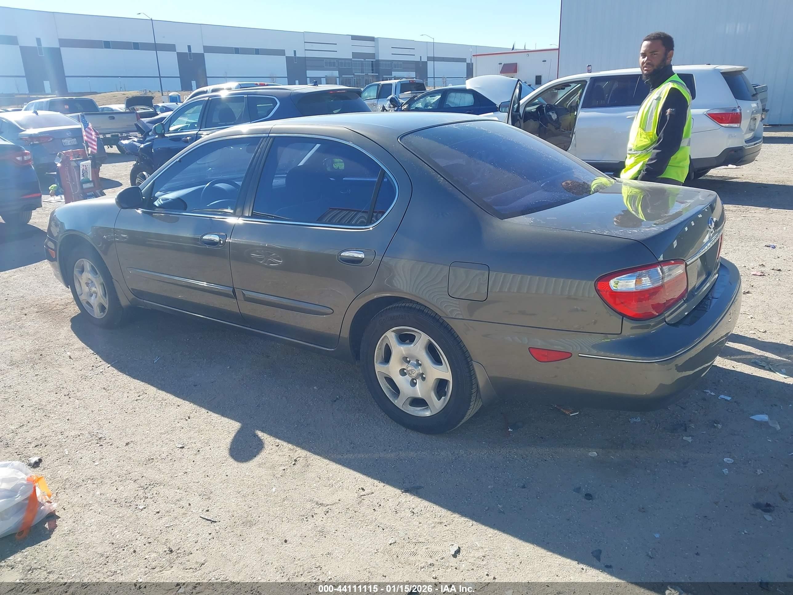 2001 Infiniti I30 Luxury Gray vin: JNKCA31A41T016574