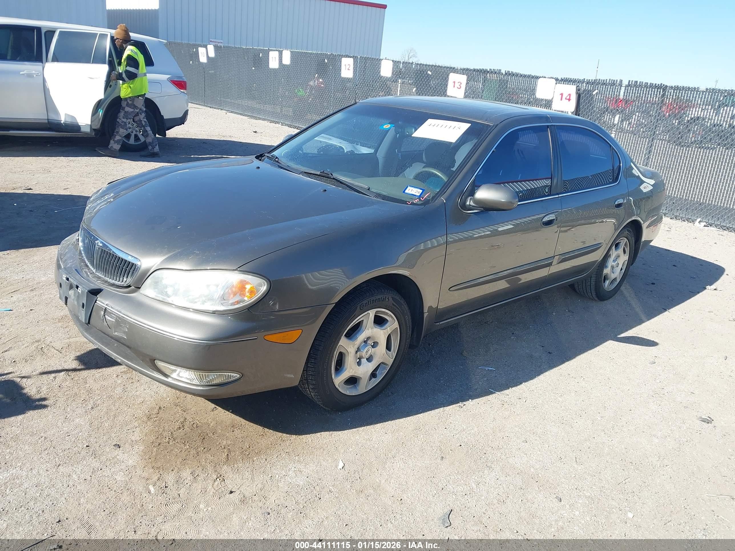 2001 Infiniti I30 Luxury Gray vin: JNKCA31A41T016574