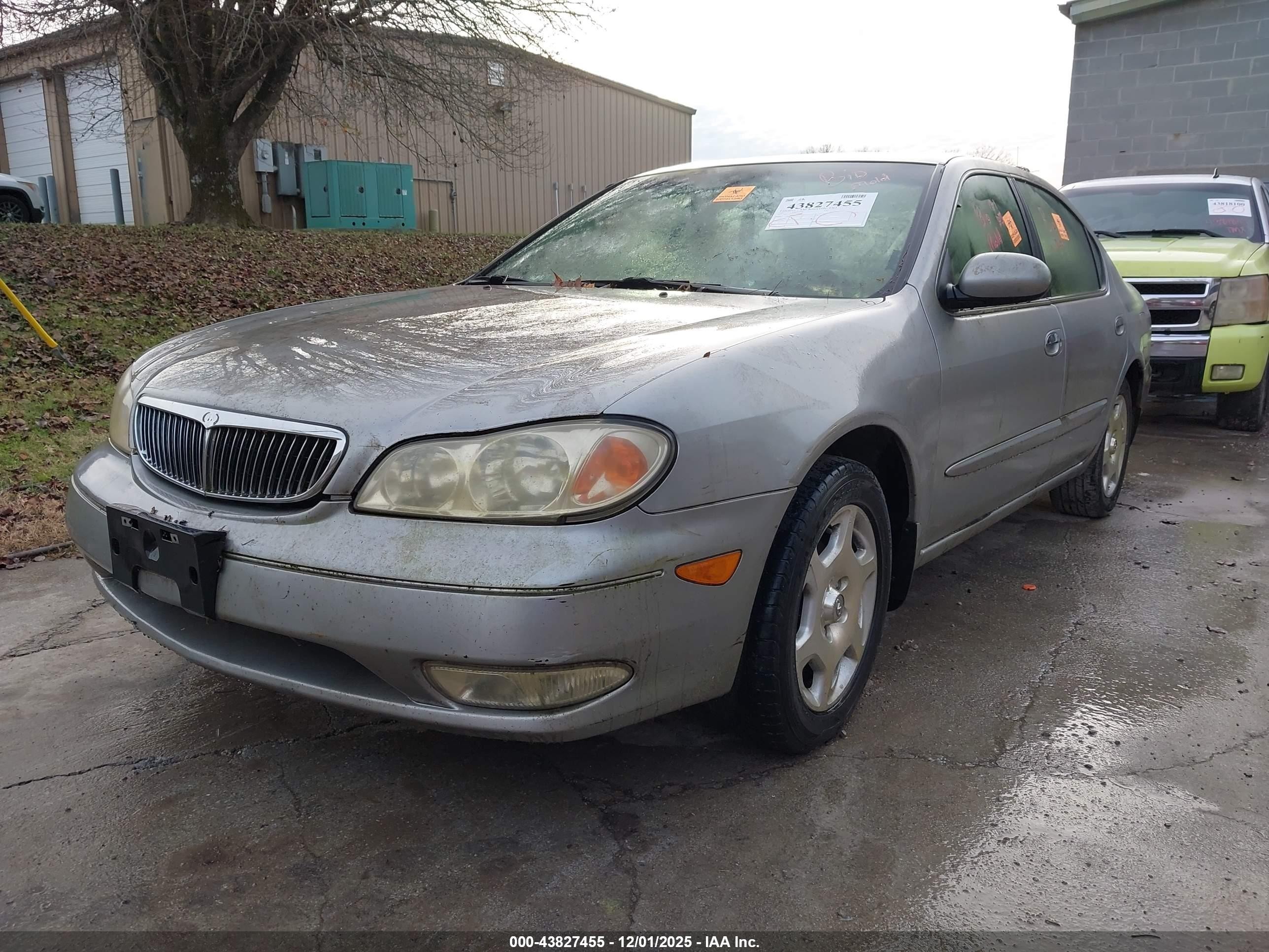 2001 Infiniti I30 Luxury Серебряный vin: JNKCA31A41T034007