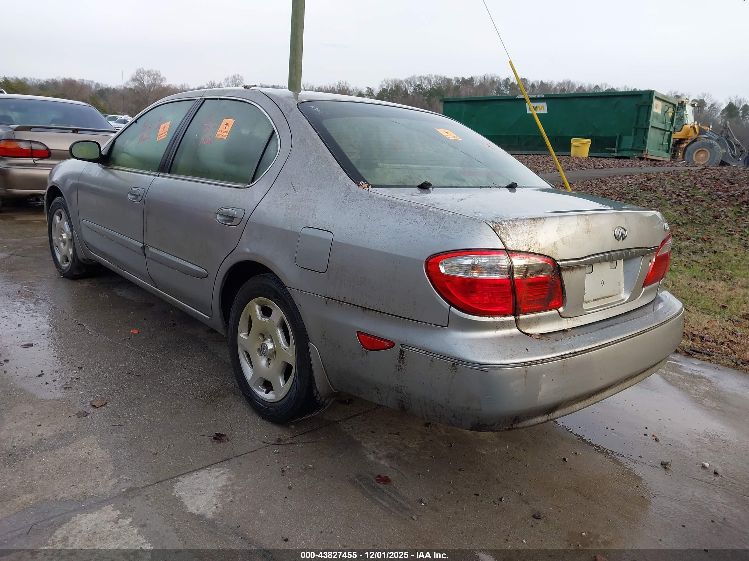 2001 Infiniti I30 Luxury Серебряный vin: JNKCA31A41T034007