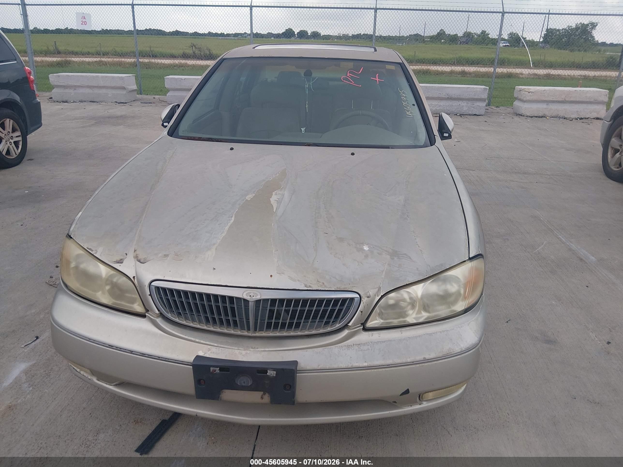 2001 Infiniti I30 Luxury Gold vin: JNKCA31A41T034136