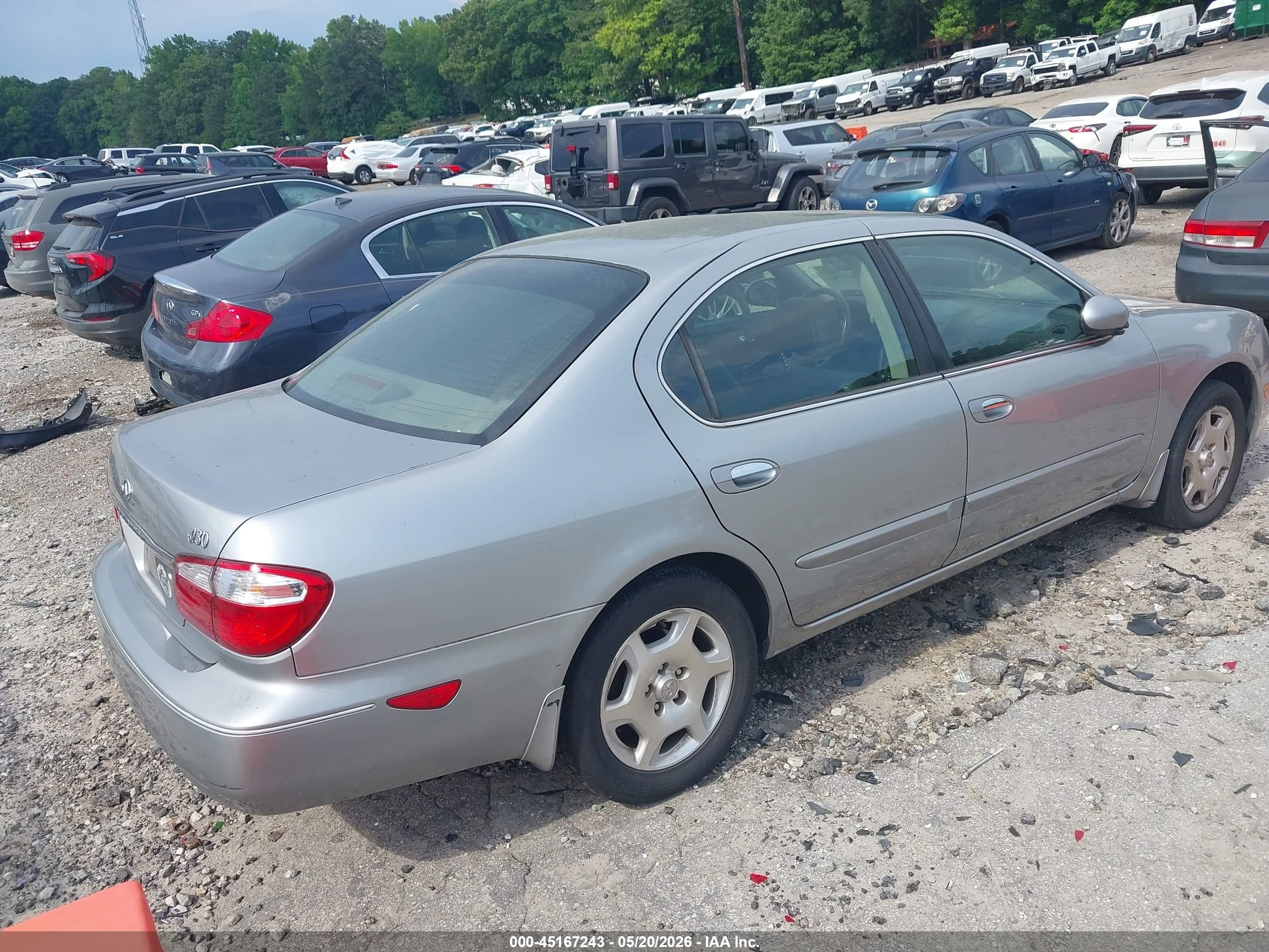 2001 Infiniti I30 Luxury Серебряный vin: JNKCA31A51T023968