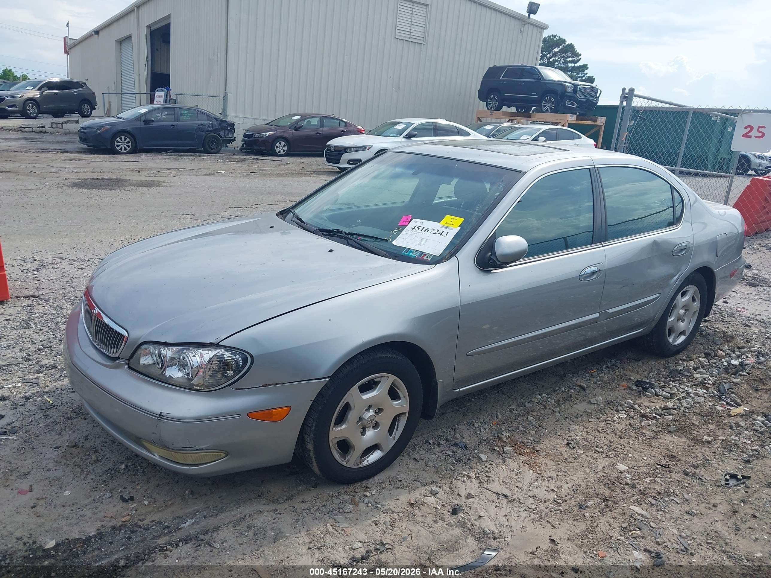 2001 Infiniti I30 Luxury Серебряный vin: JNKCA31A51T023968