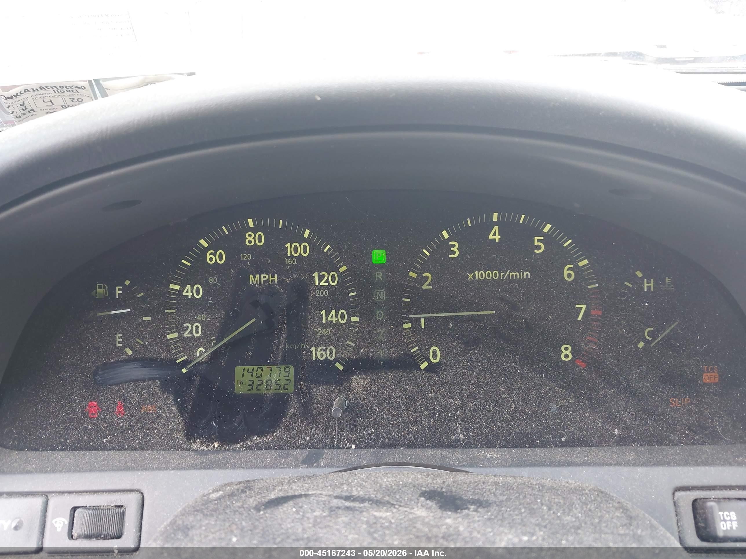 2001 Infiniti I30 Luxury Серебряный vin: JNKCA31A51T023968