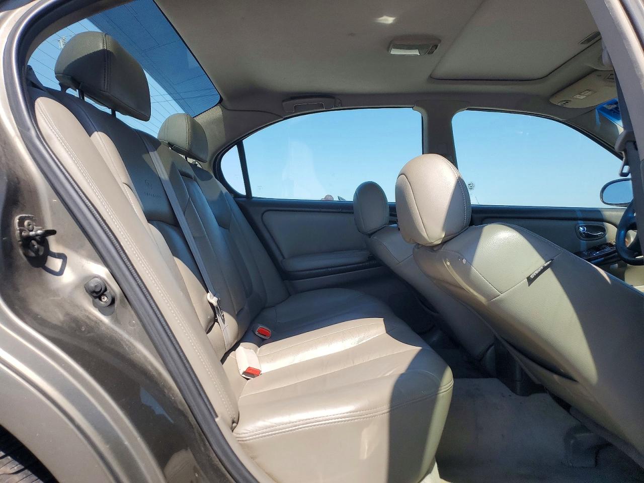 2000 Infiniti I30 Tan vin: JNKCA31A5YT206989