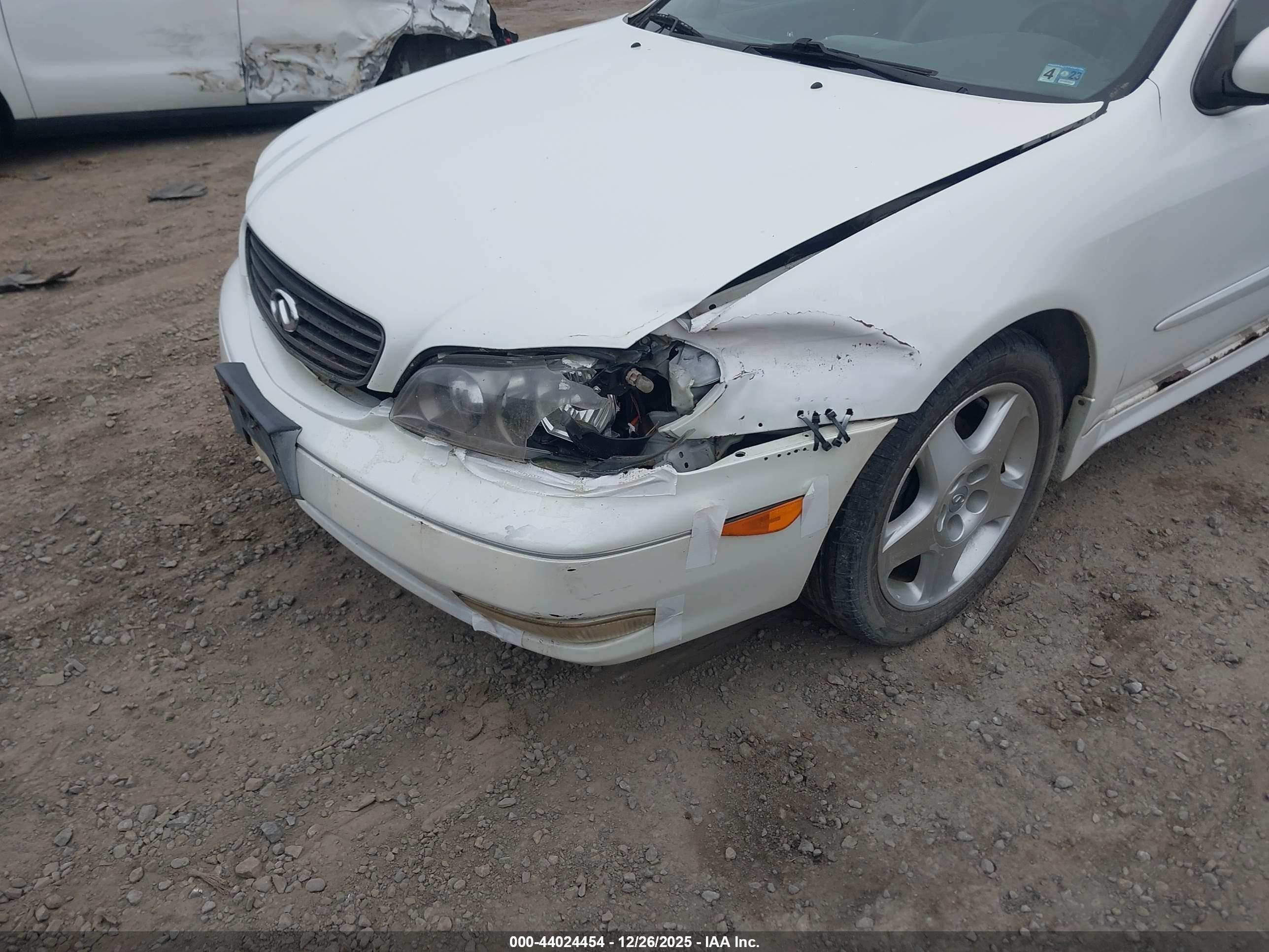 2001 Infiniti I30 Touring White vin: JNKCA31AX1T022847