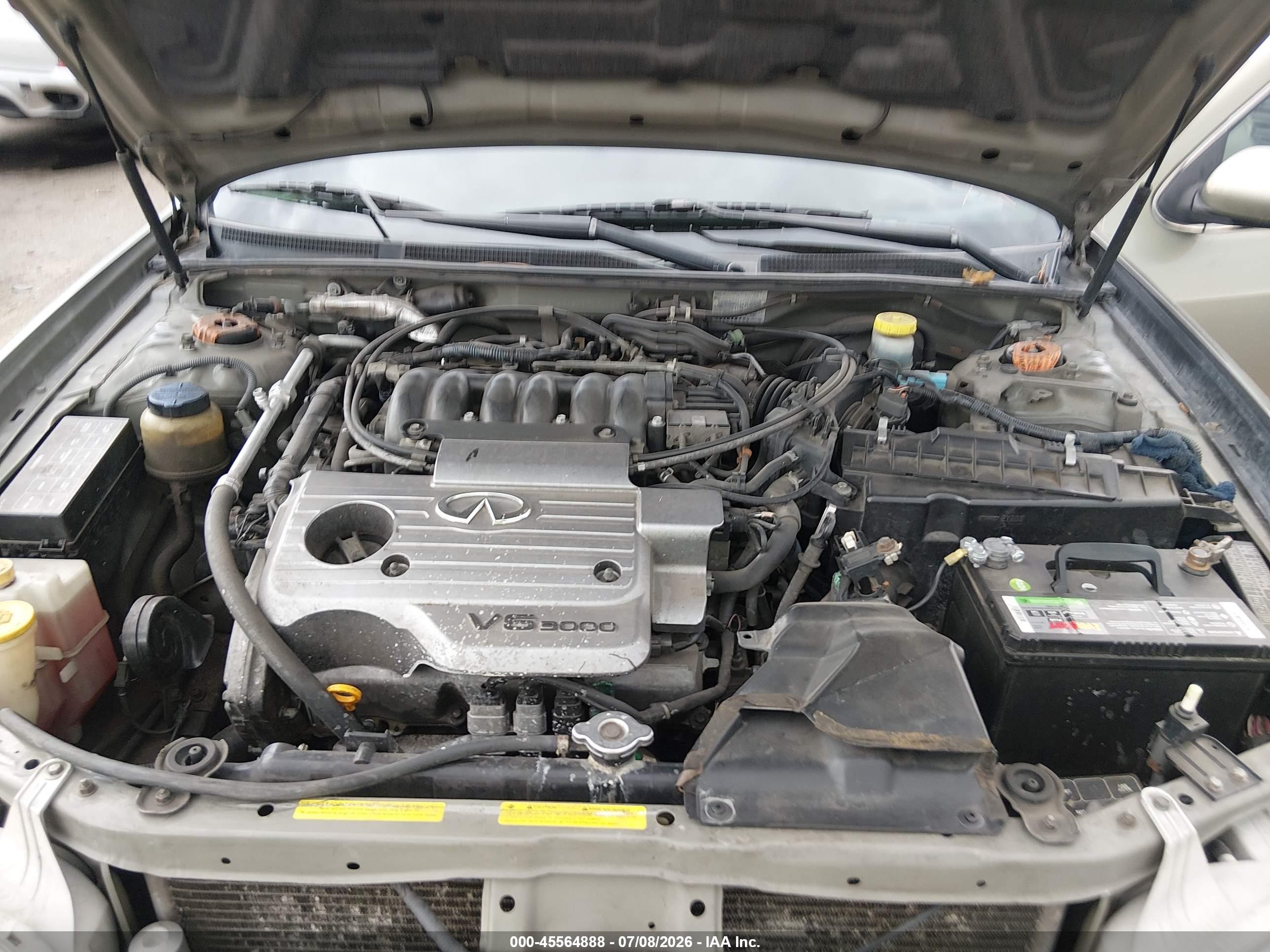 2001 Infiniti I30 Luxury Золотой vin: JNKCA31AX1T034433