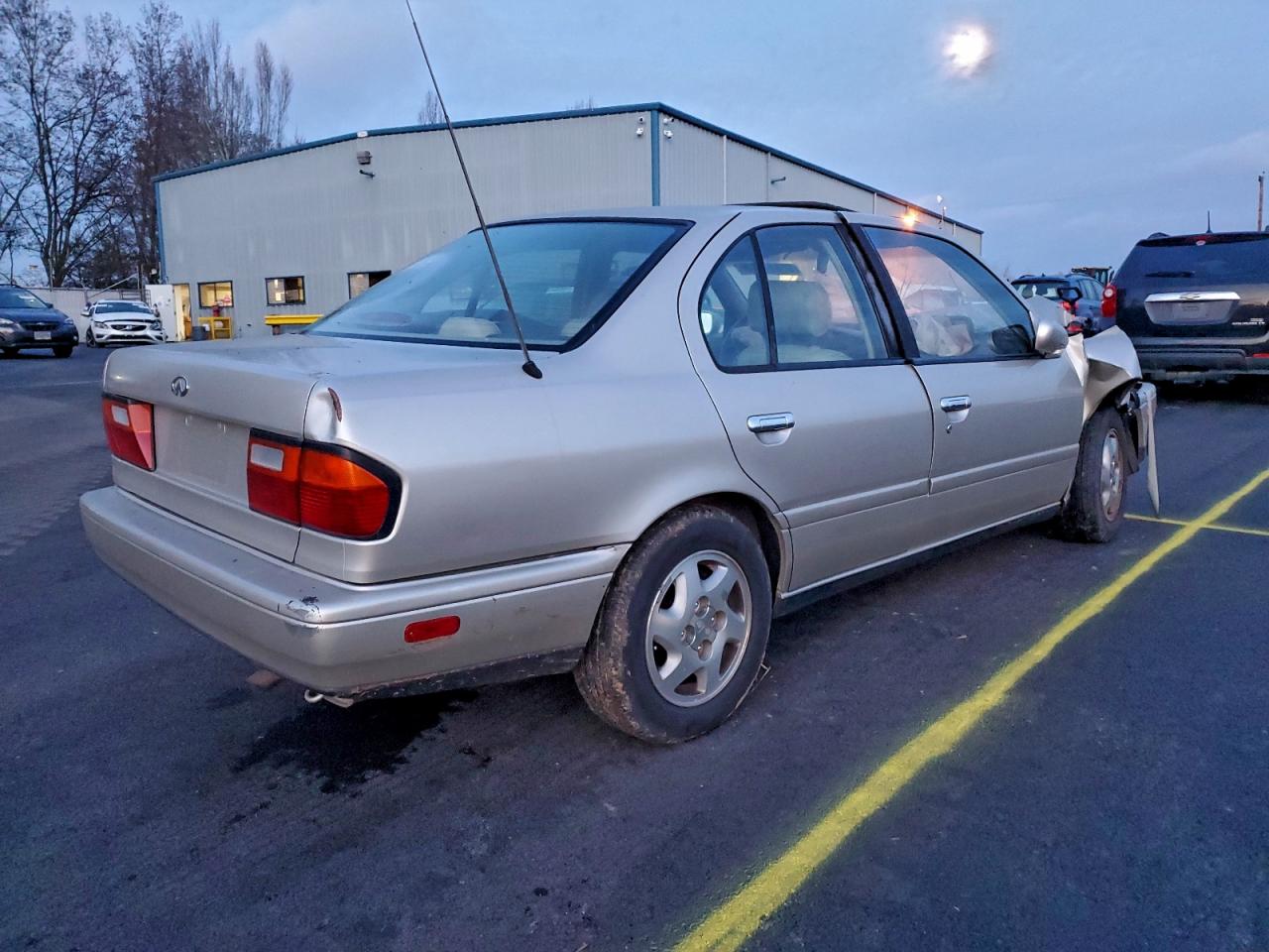 1995 Infiniti G20 Beige vin: JNKCP01D3ST520980