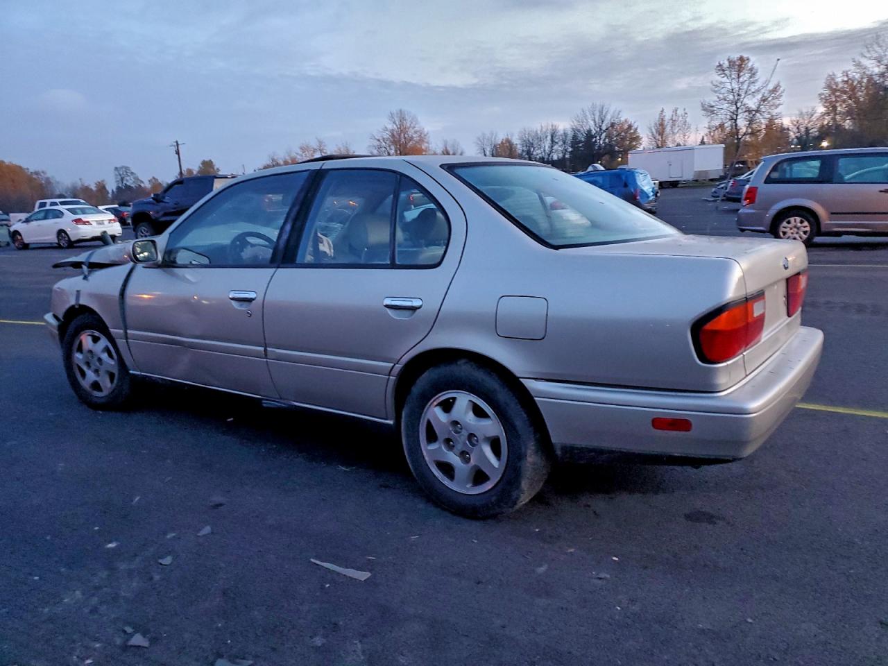 1995 Infiniti G20 Beige vin: JNKCP01D3ST520980