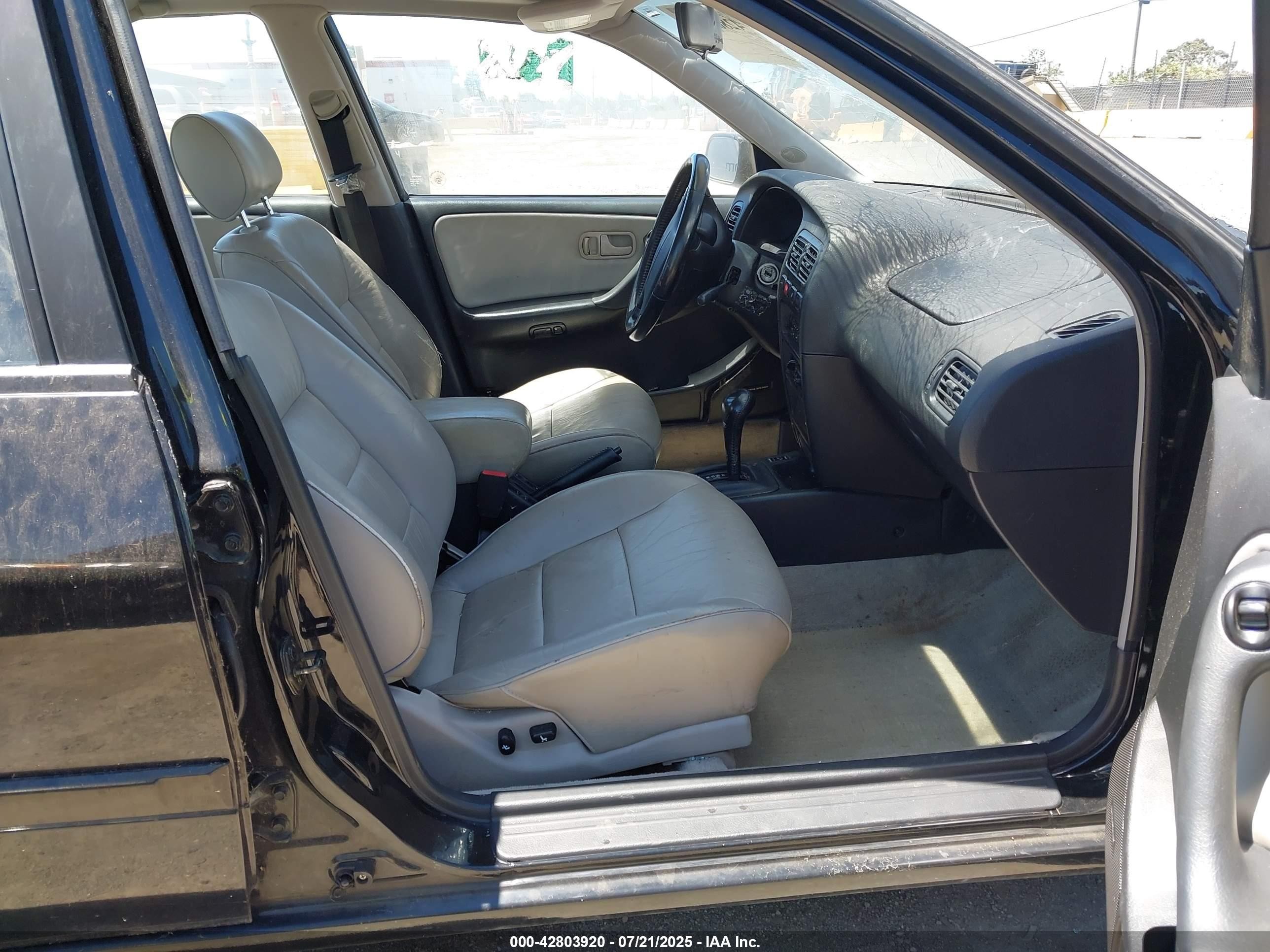 1995 Infiniti G20   Black vin: JNKCP01D6ST511321