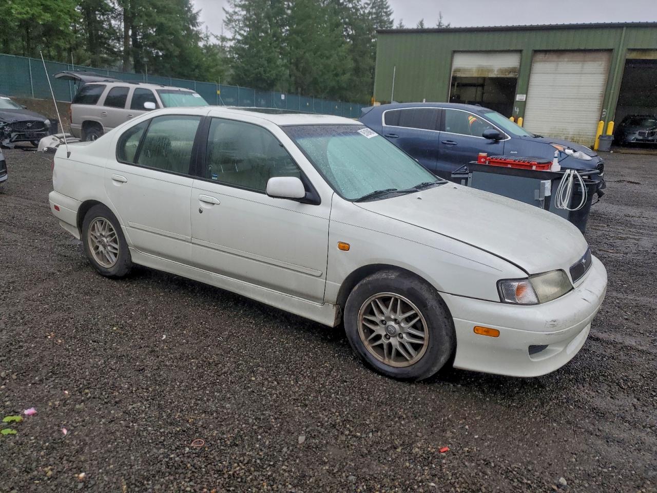 1999 Infiniti G20 Белый vin: JNKCP11A1XT014843