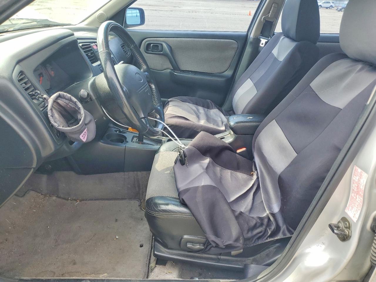 2002 Infiniti G20 Base Silver vin: JNKCP11A52T506493