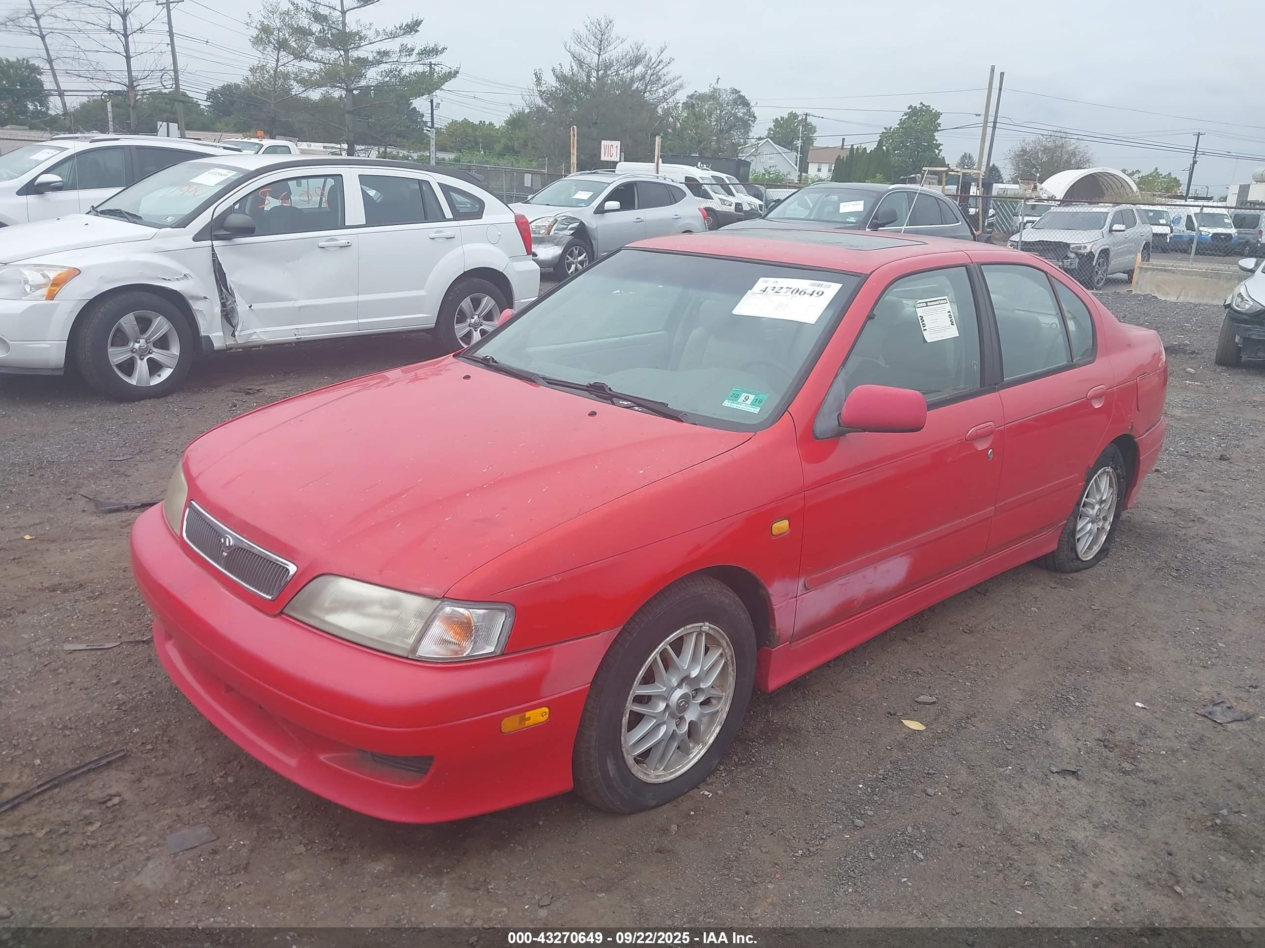 1999 Infiniti G20 Standard/touring Красный vin: JNKCP11A5XT011959